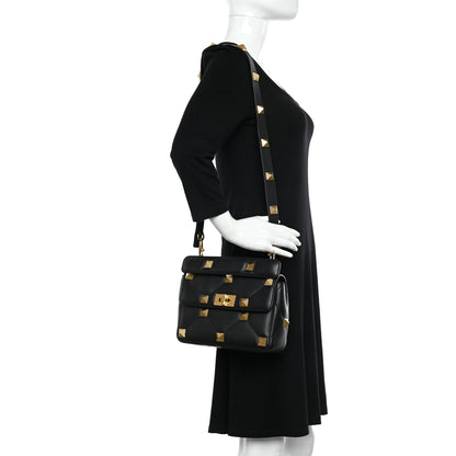 Valentino Garavani Grained Calfskin Medium Roman Stud Shoulder Bag Black 2 of 12