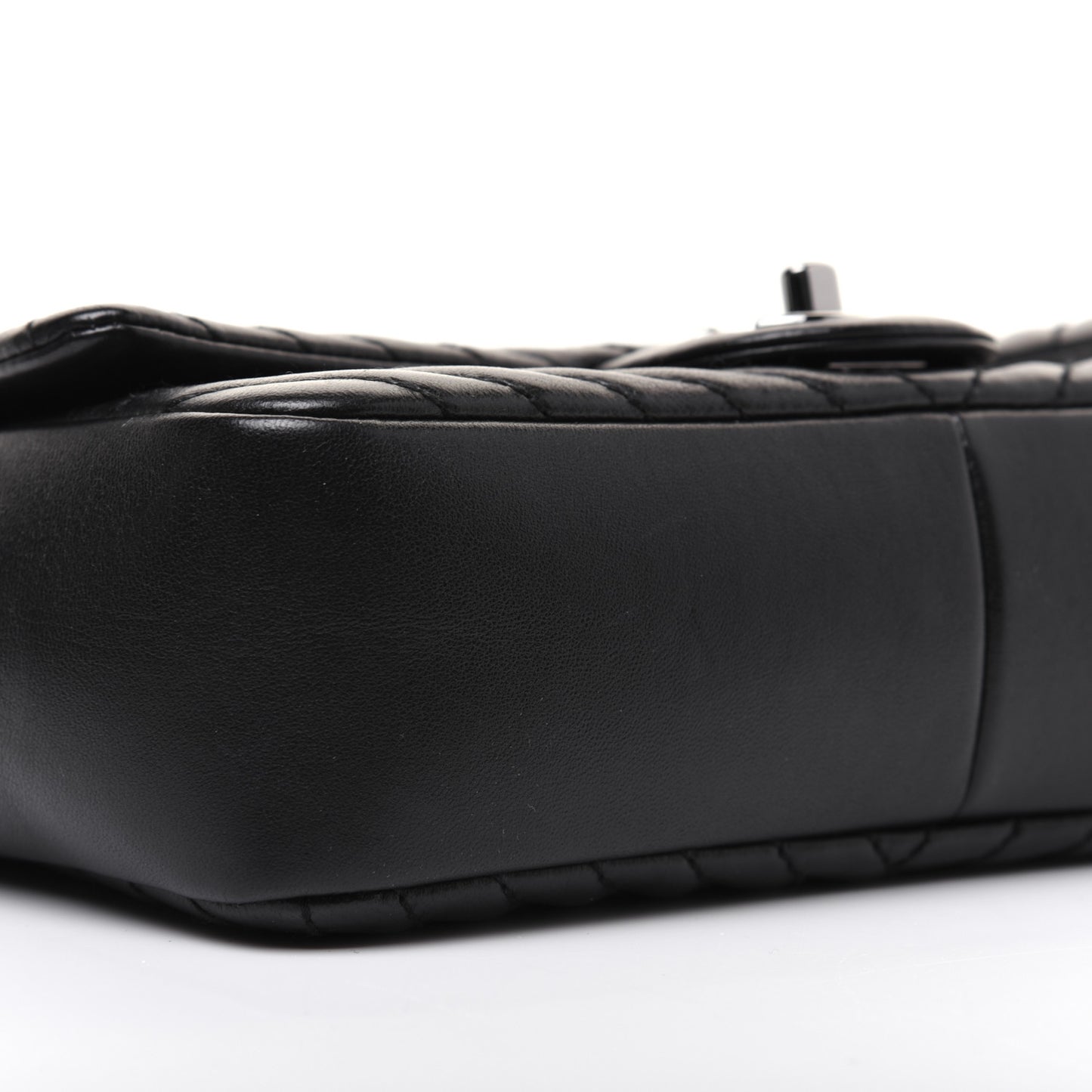 Lambskin Small CC Crossing Flap Black