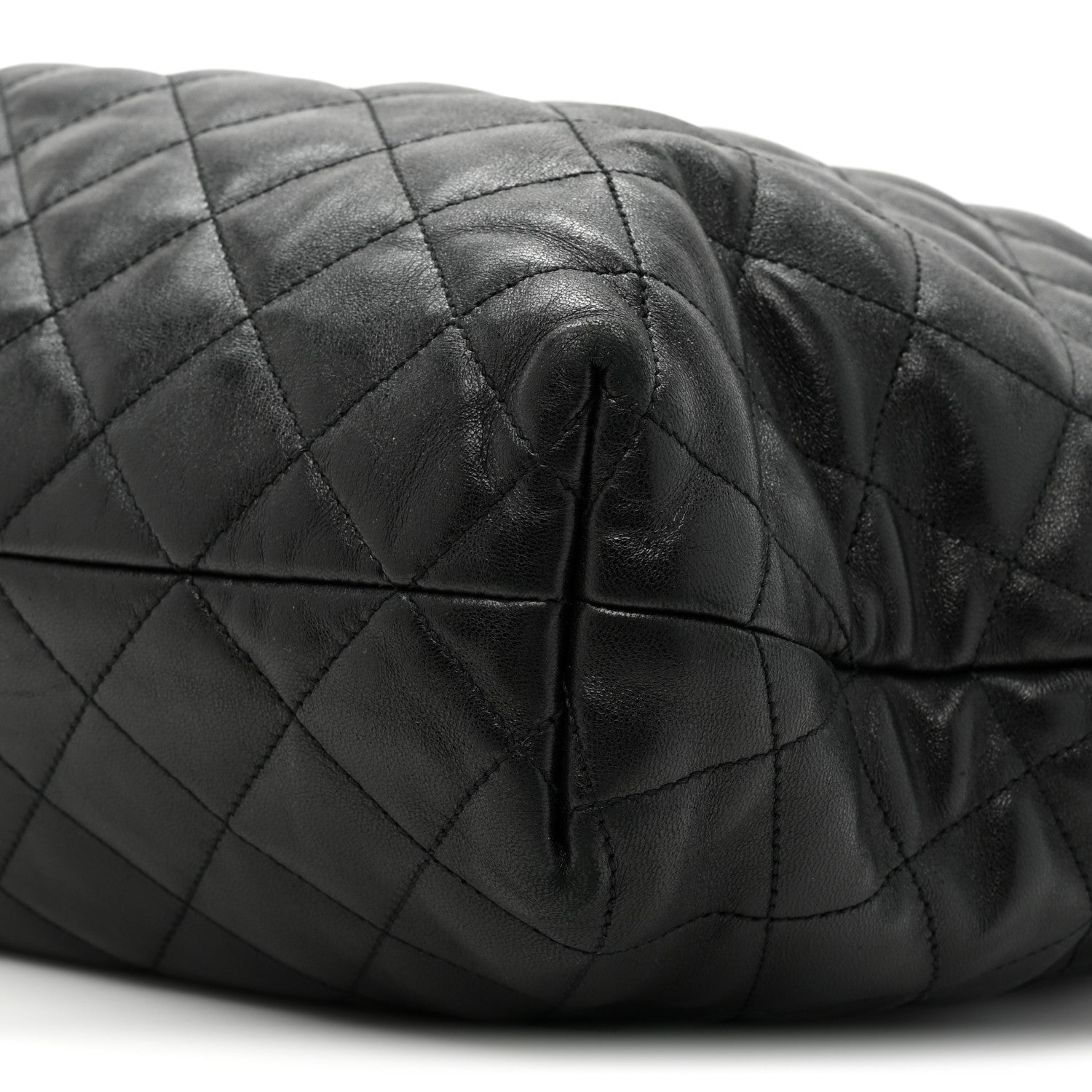 Saint Laurent Lambskin Quilted Maxi Icare Shopping Tote Black 10 of 15