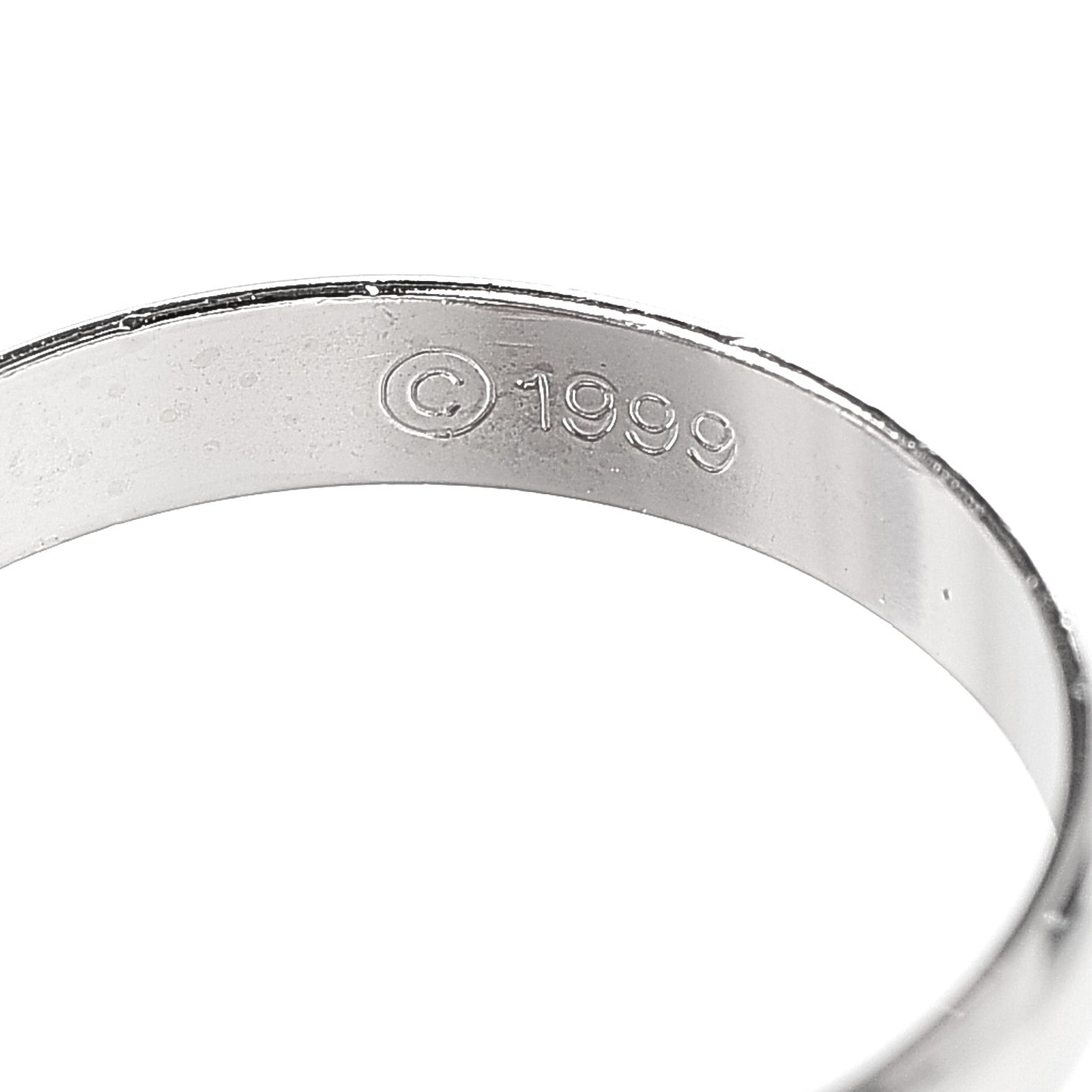 18K White Gold Classic Trinity Ring 51 5.75