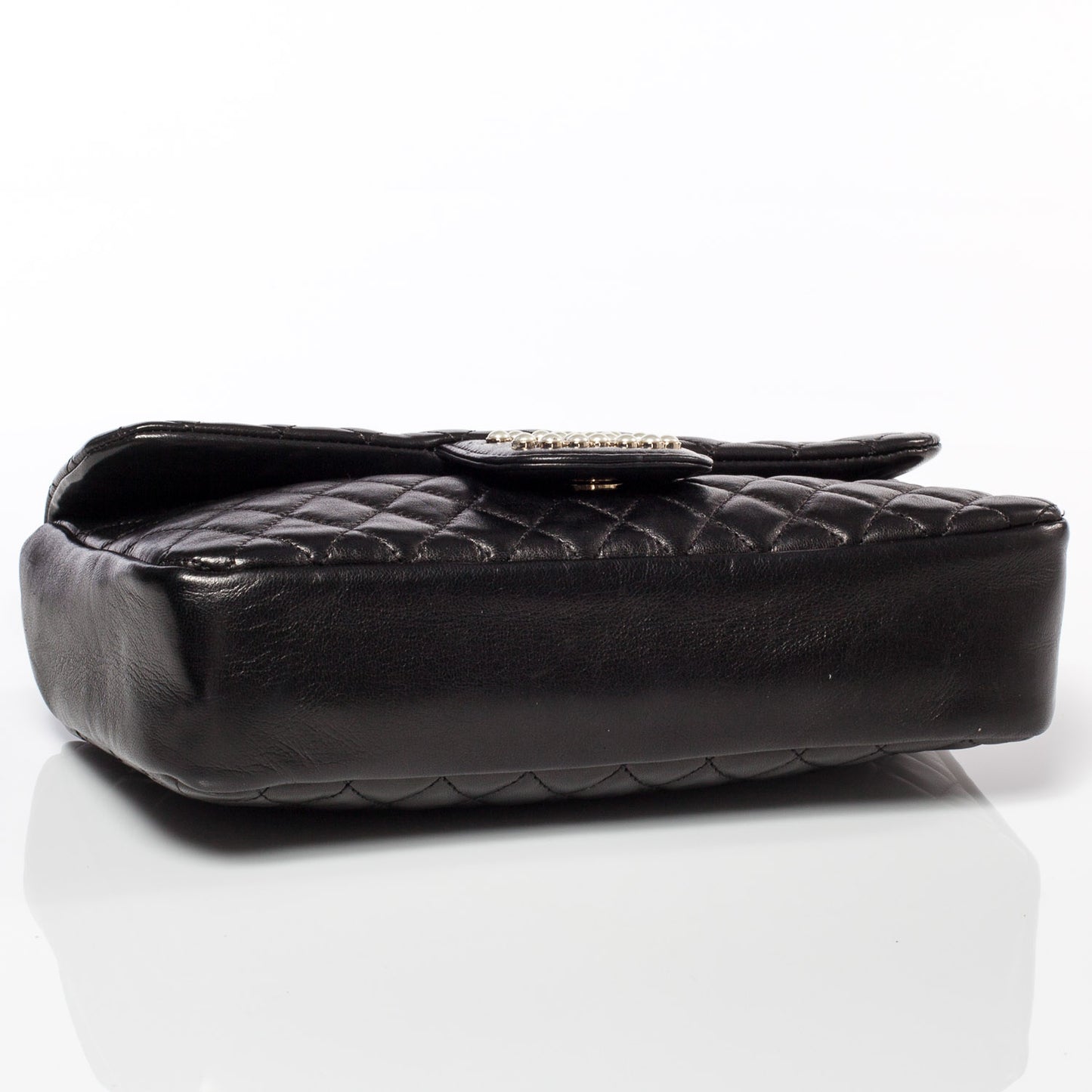 Lambskin Medium Westminster Pearl Flap Black