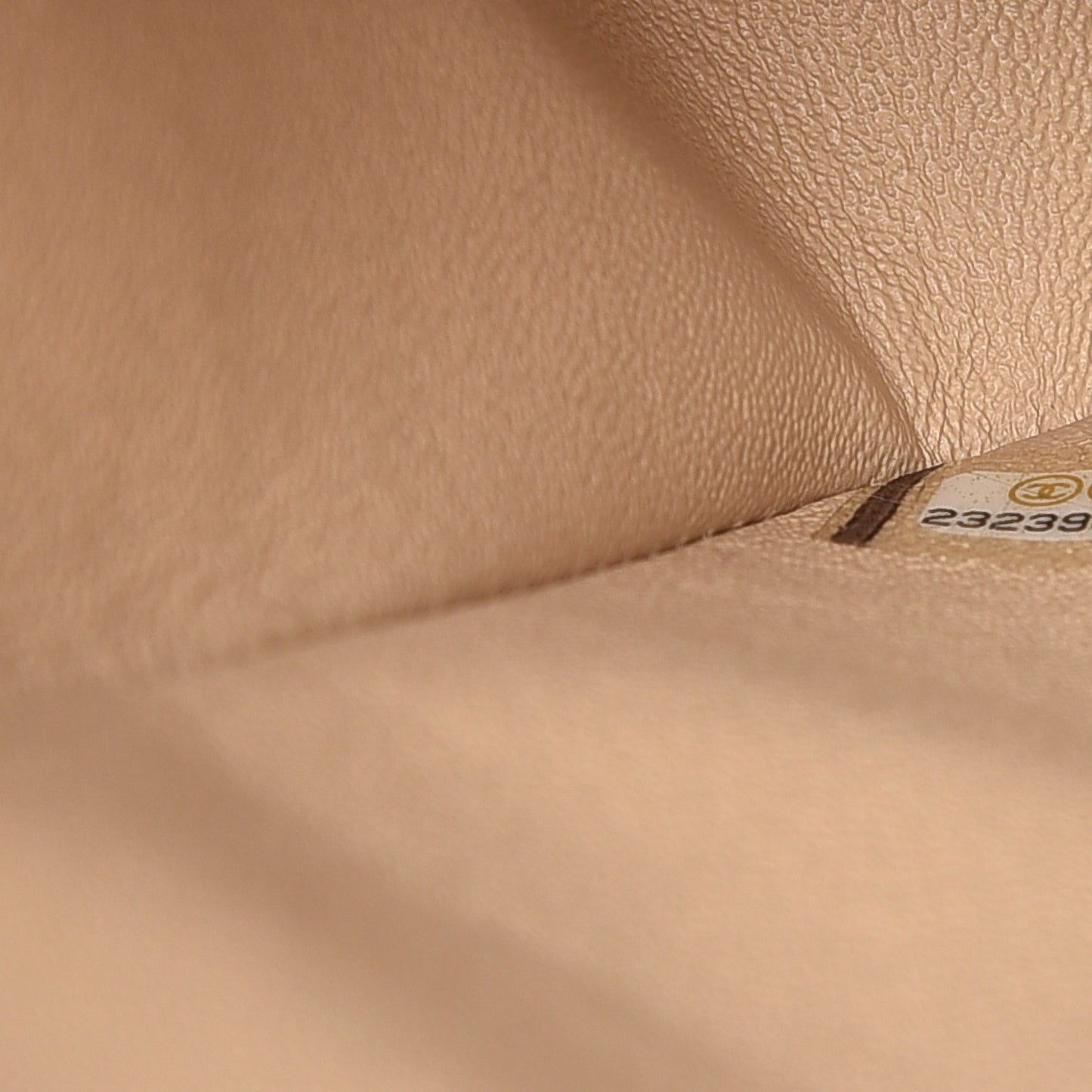 Caviar Quilted Jumbo Double Flap Beige Clair
