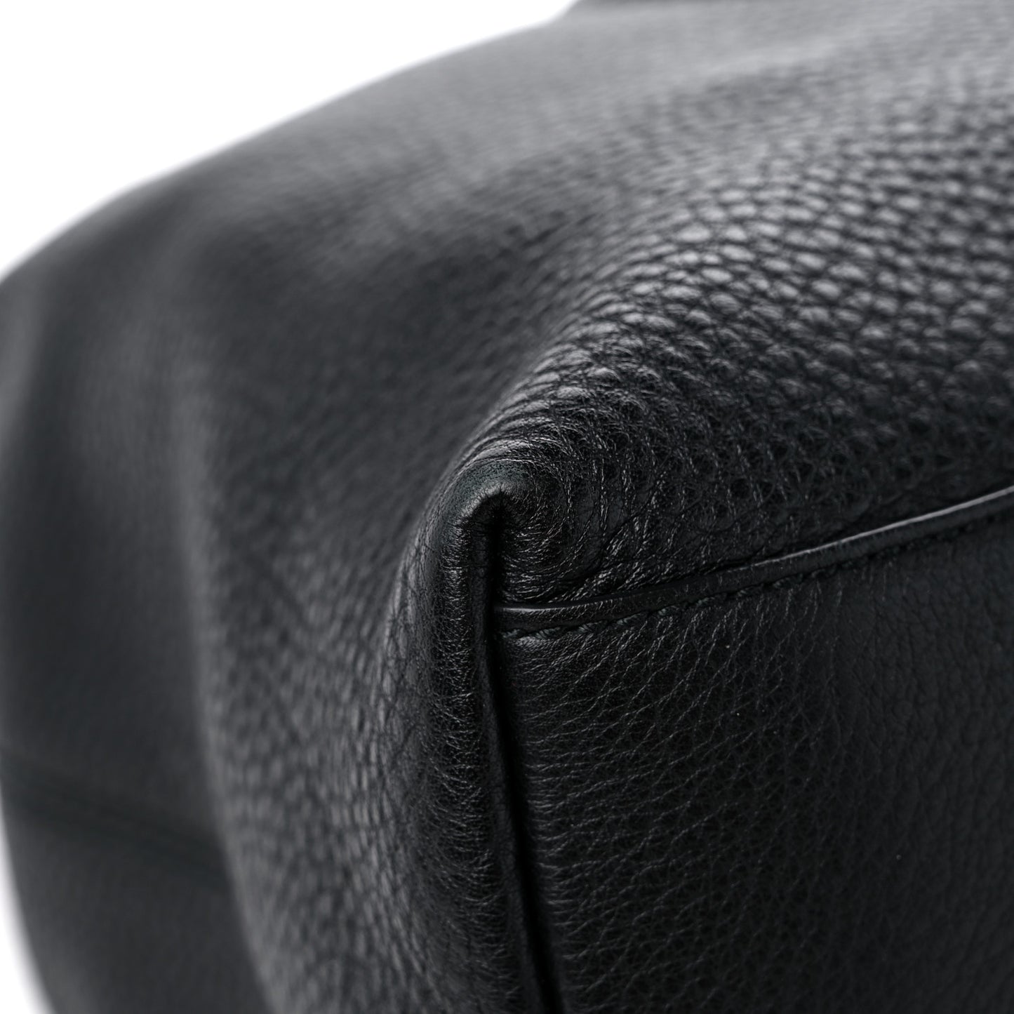 Pebbled Calfskin Medium Soho Chain Shoulder Bag Black