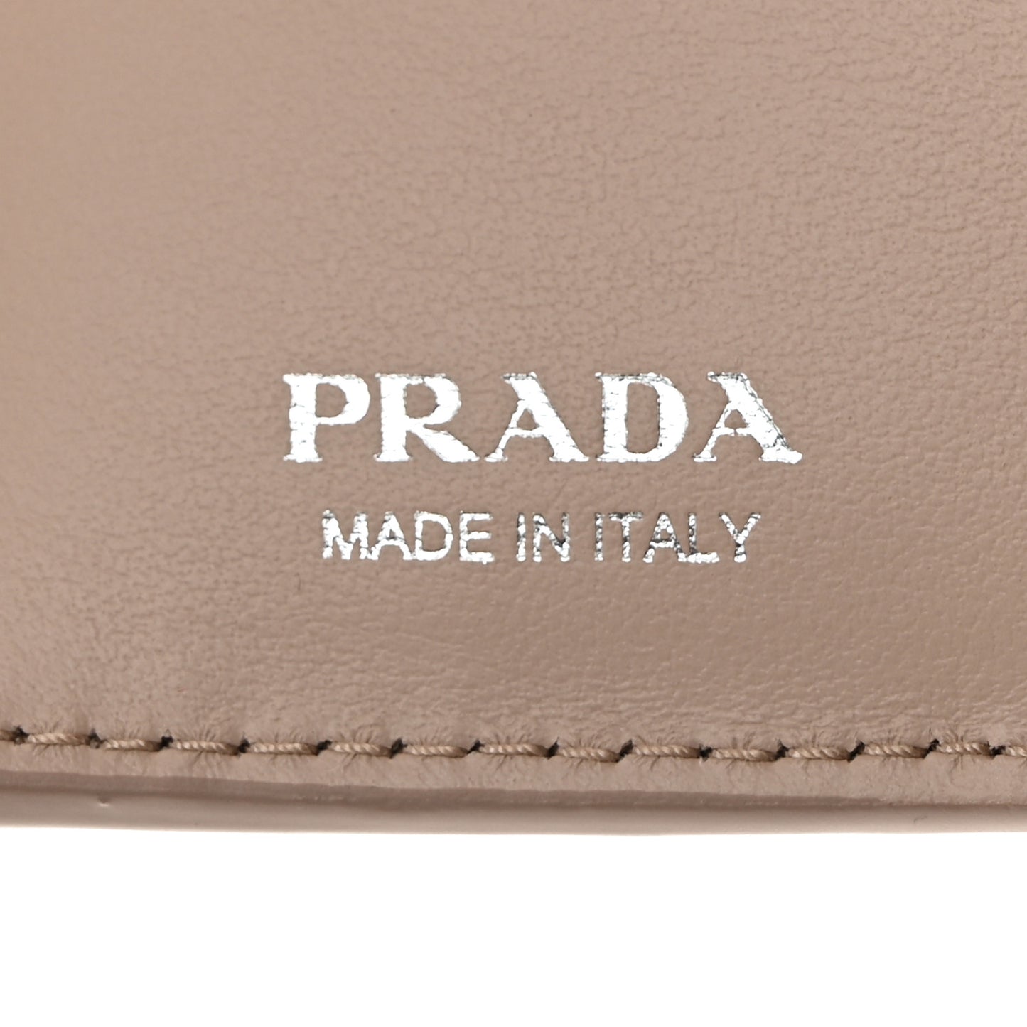 Vitello Daino Small Bi-Fold Wallet Ninfea