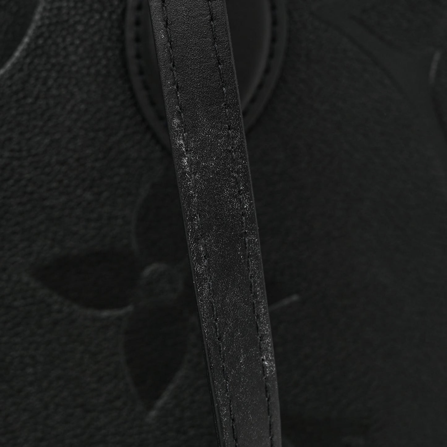 Empreinte Monogram Giant Onthego GM Black