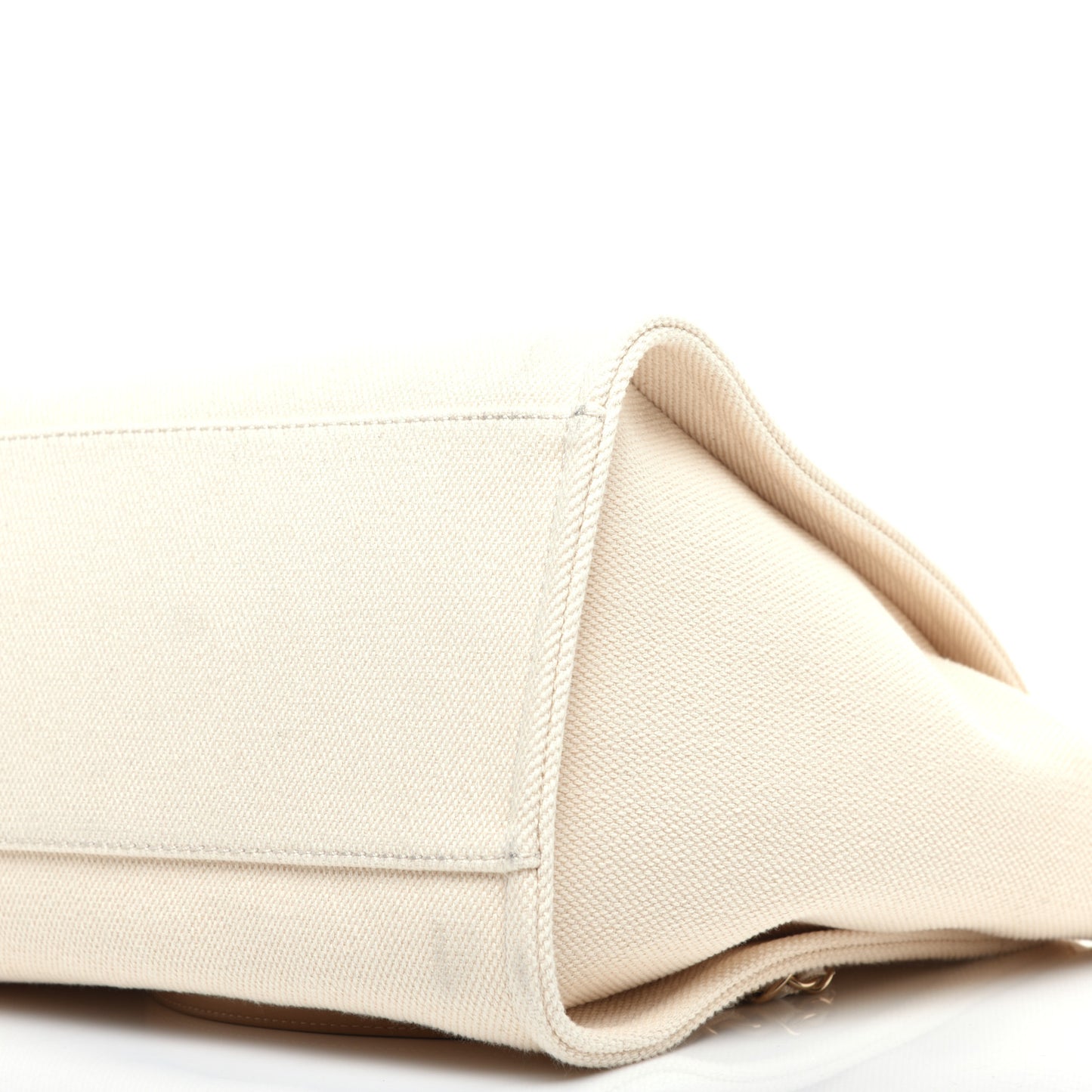 Canvas Pearl Medium Deauville Tote Ecru Beige