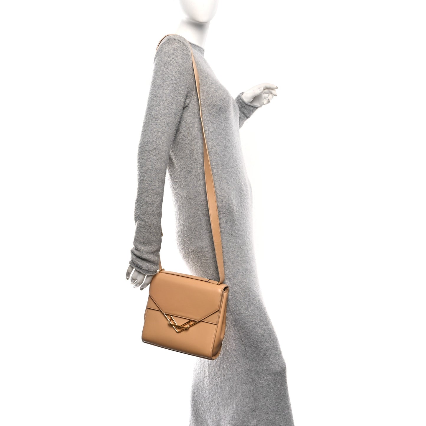 Box Calfskin Nappa Clip Bag Almond Gold