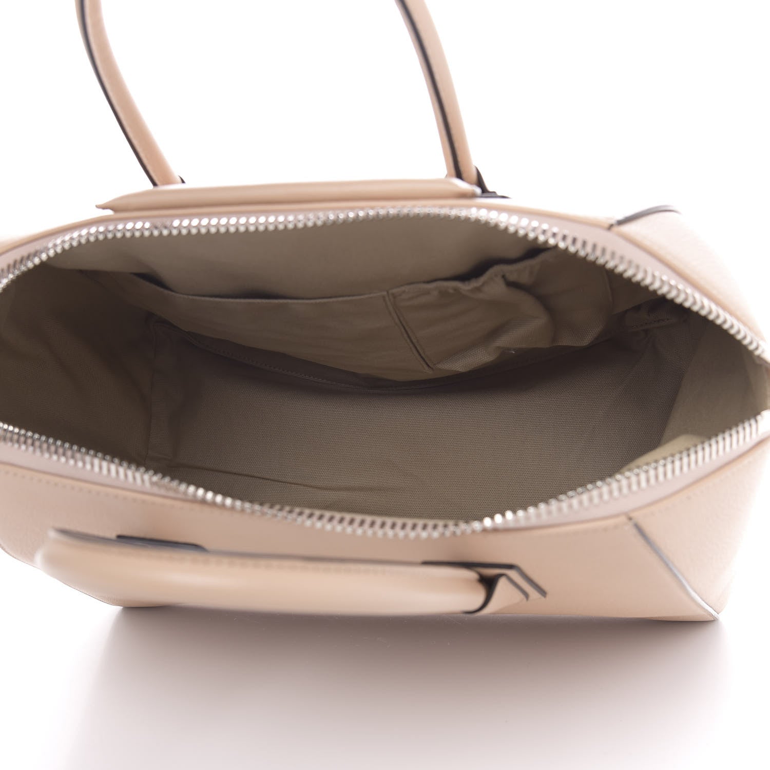 Givenchy Sugar Goatskin Medium Antigona Nude 5 of 11