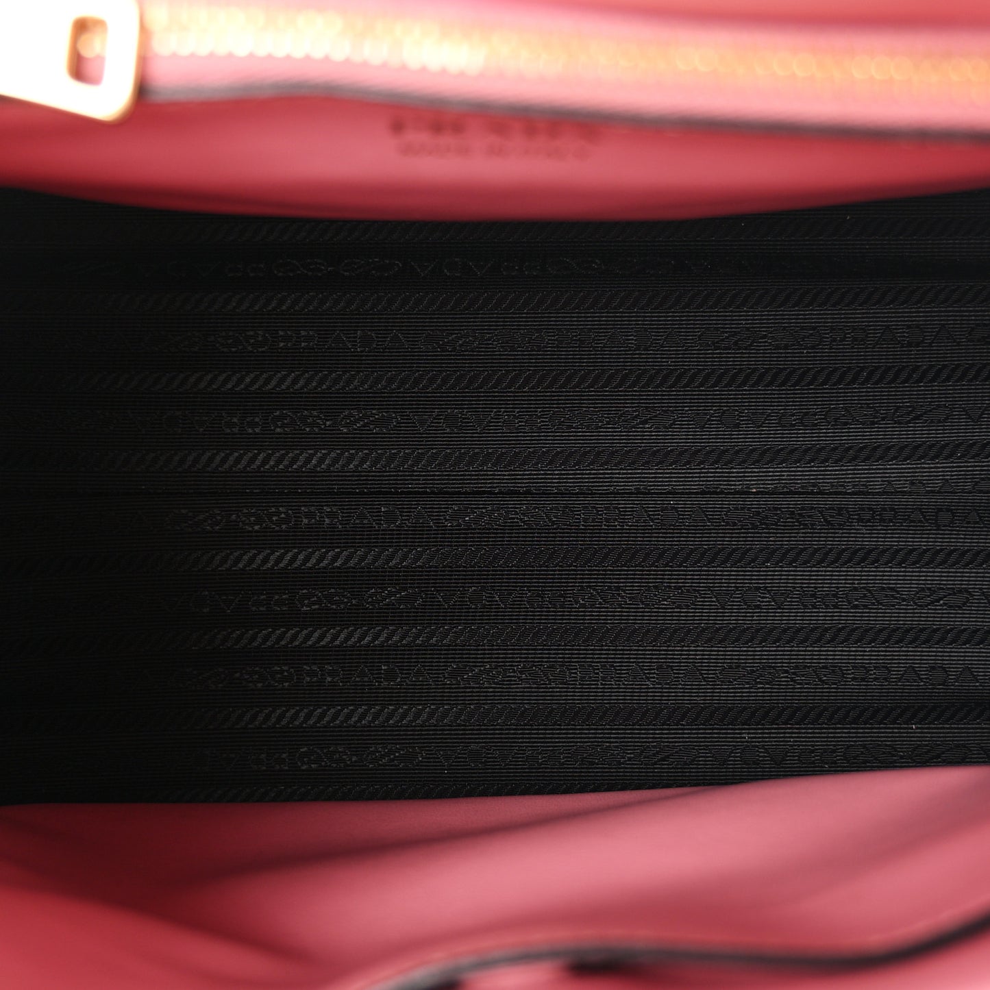 Saffiano City Calfskin Small Paradigme Bag Petalo