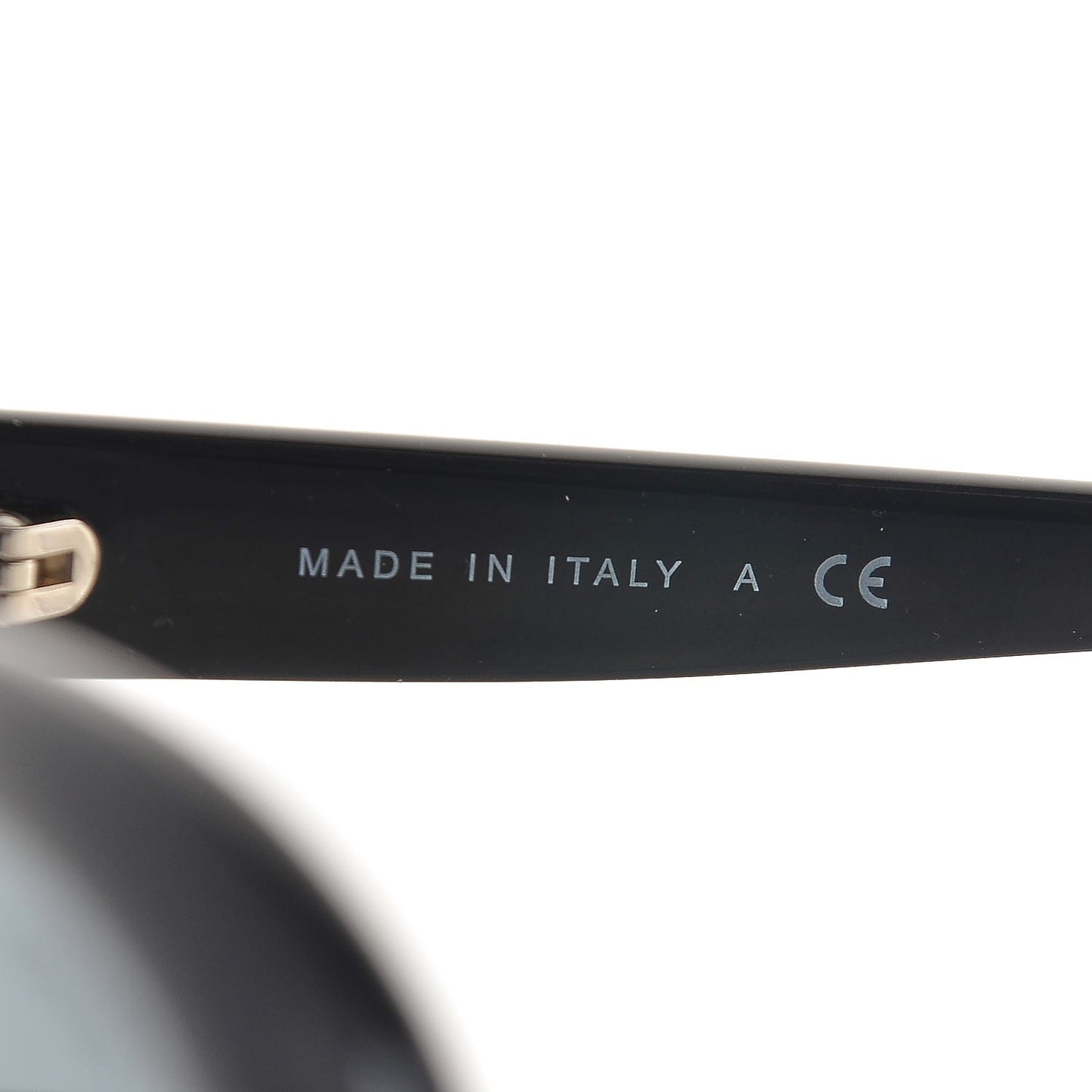 Signature Oval Sunglasses 5312 Black