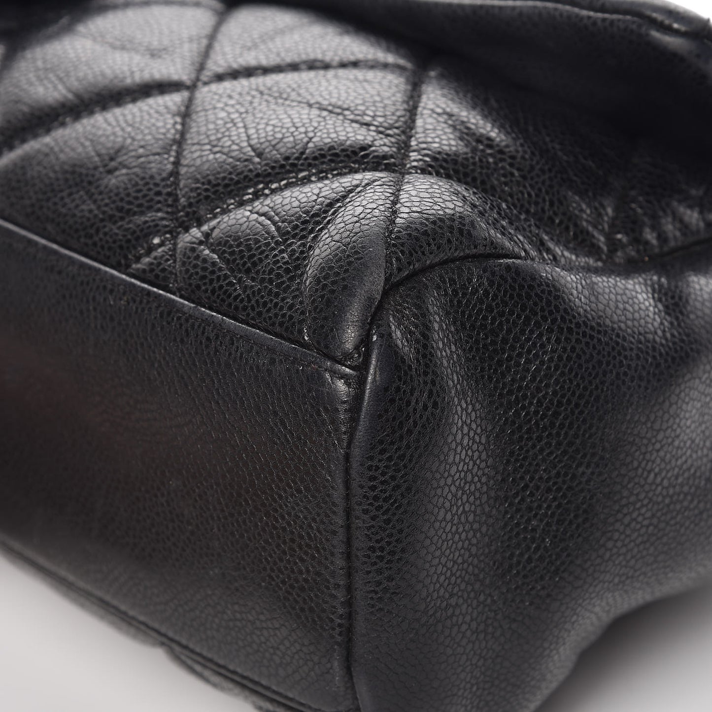 Glazed Caviar Medium Nature Flap Bag Black