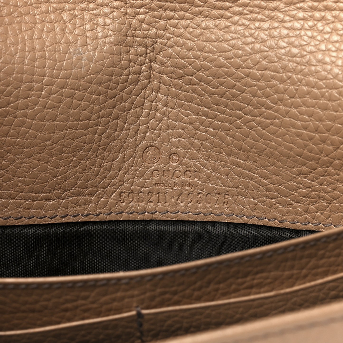Pebbled Calfskin Soho Wallet on Chain Camelia