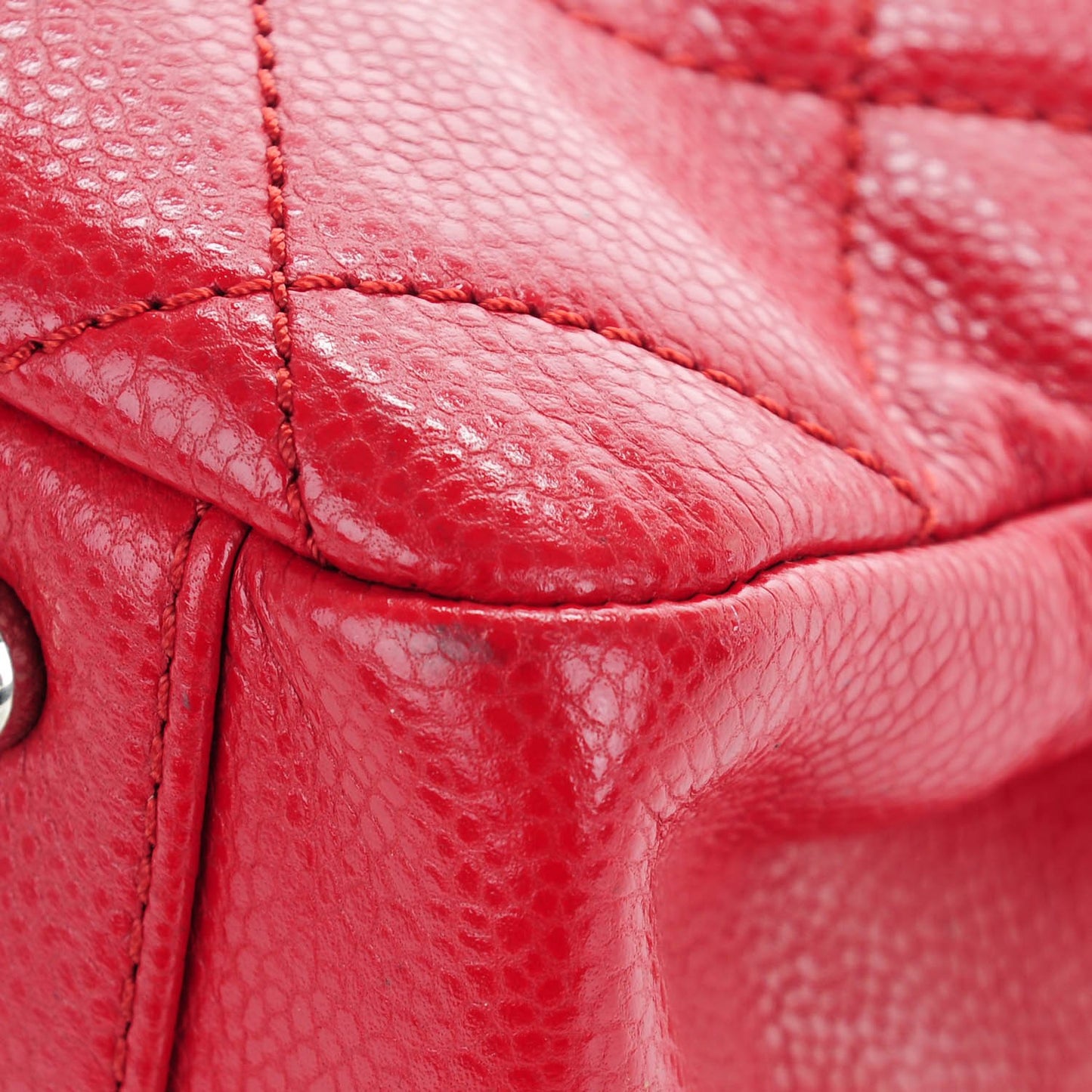 Caviar Timeless CC Shopping Tote Rouge