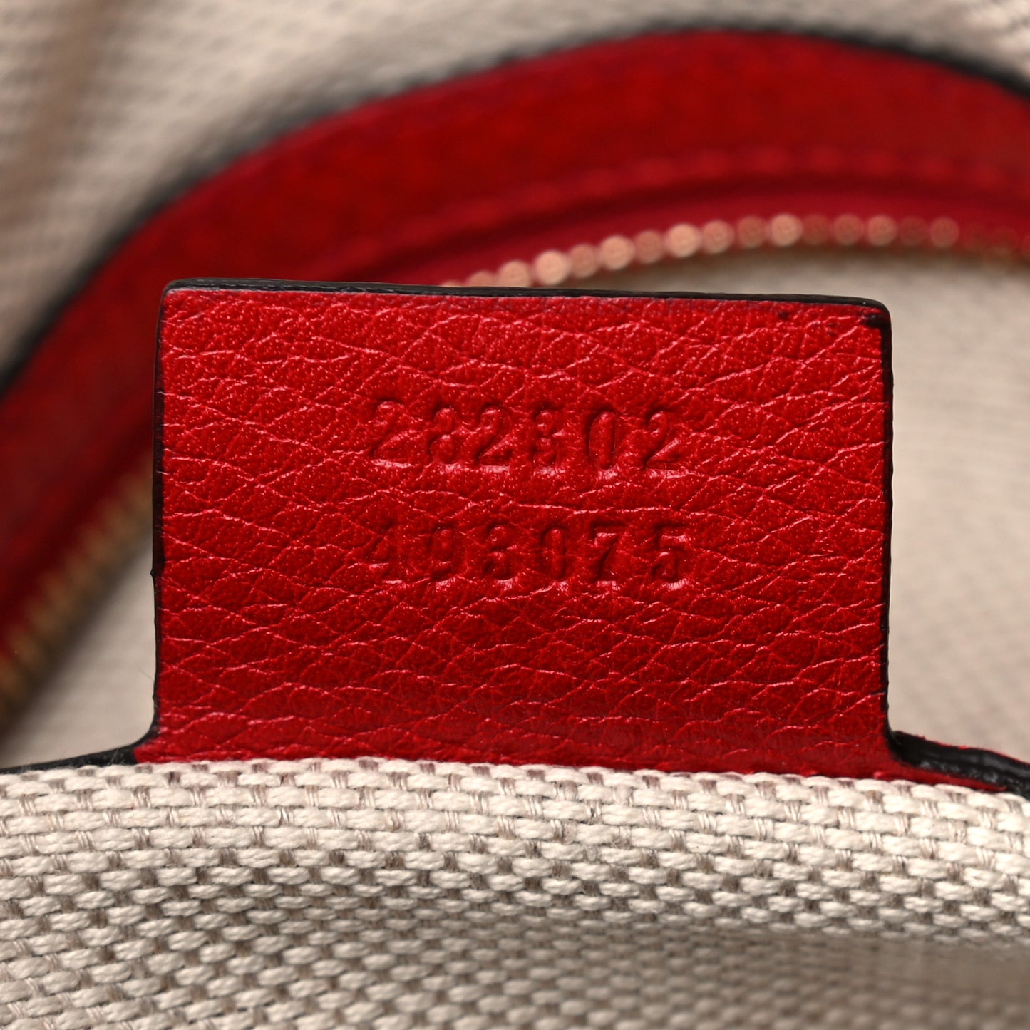Pebbled Calfskin Medium Soho Boston Red