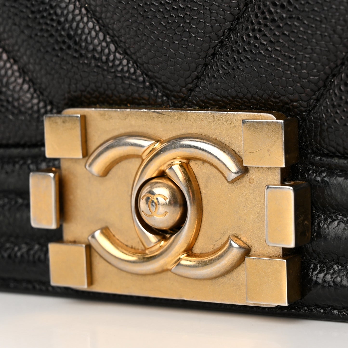 Caviar Chevron Quilted Small Boy Flap Black