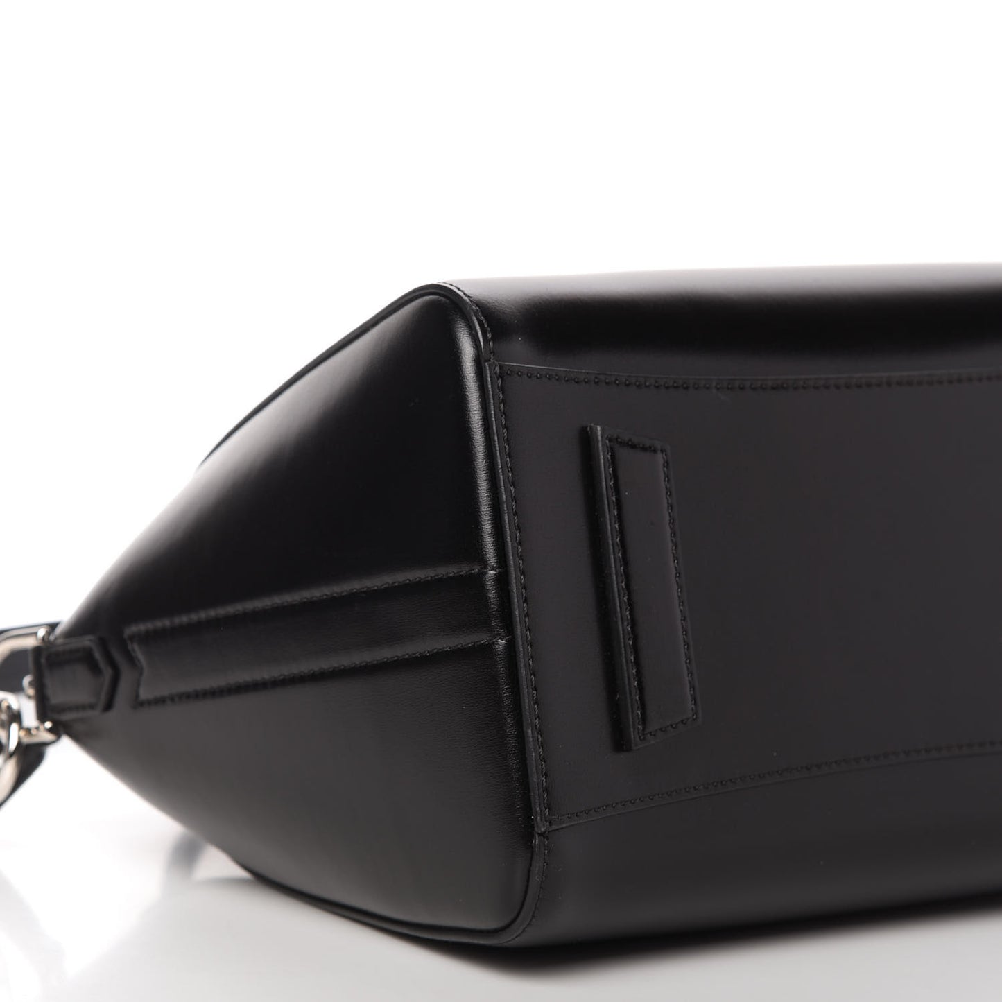 Shiny Lord Calfskin Small Antigona Black