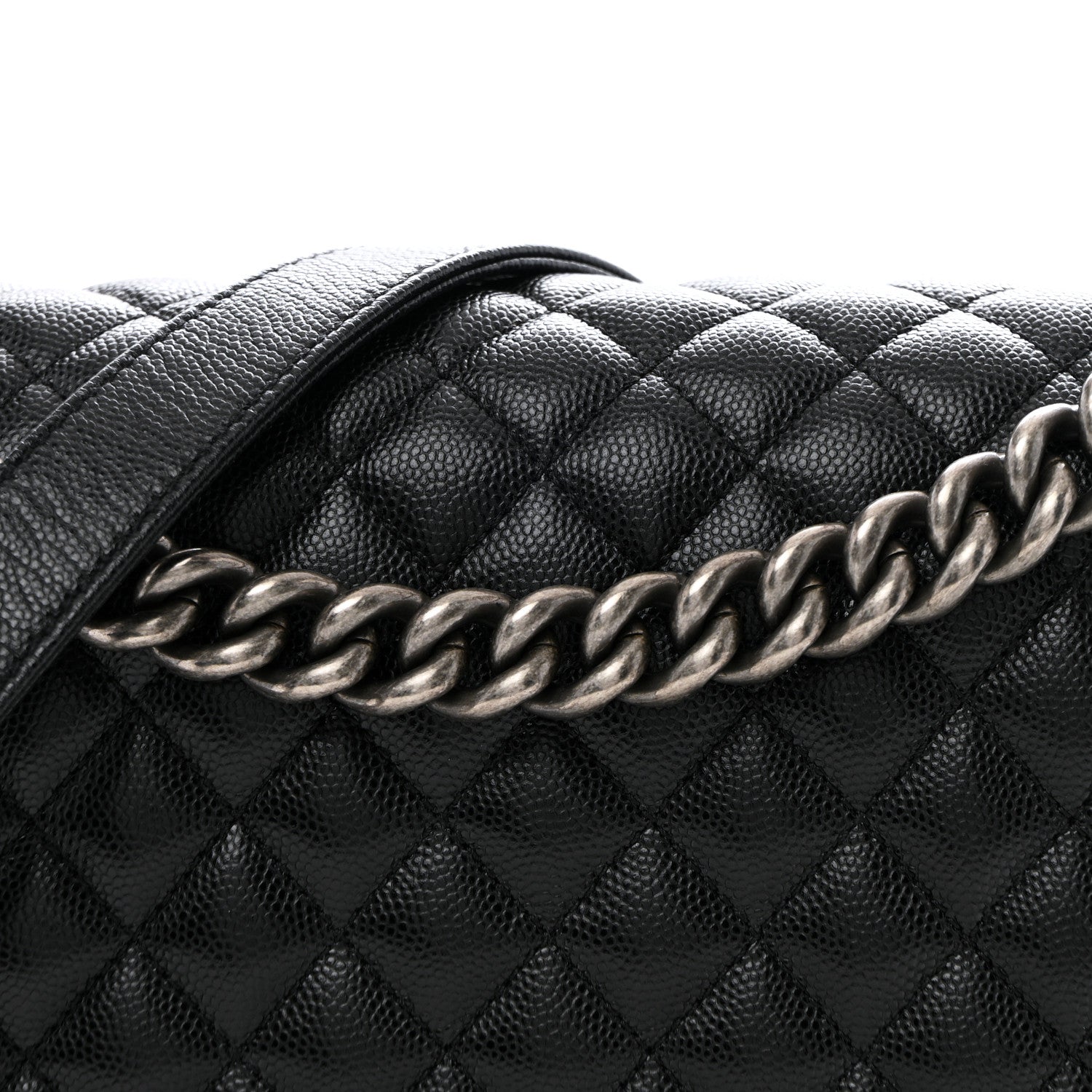 Chanel Caviar Quilted New Medium Boy Flap Black 23 of 32