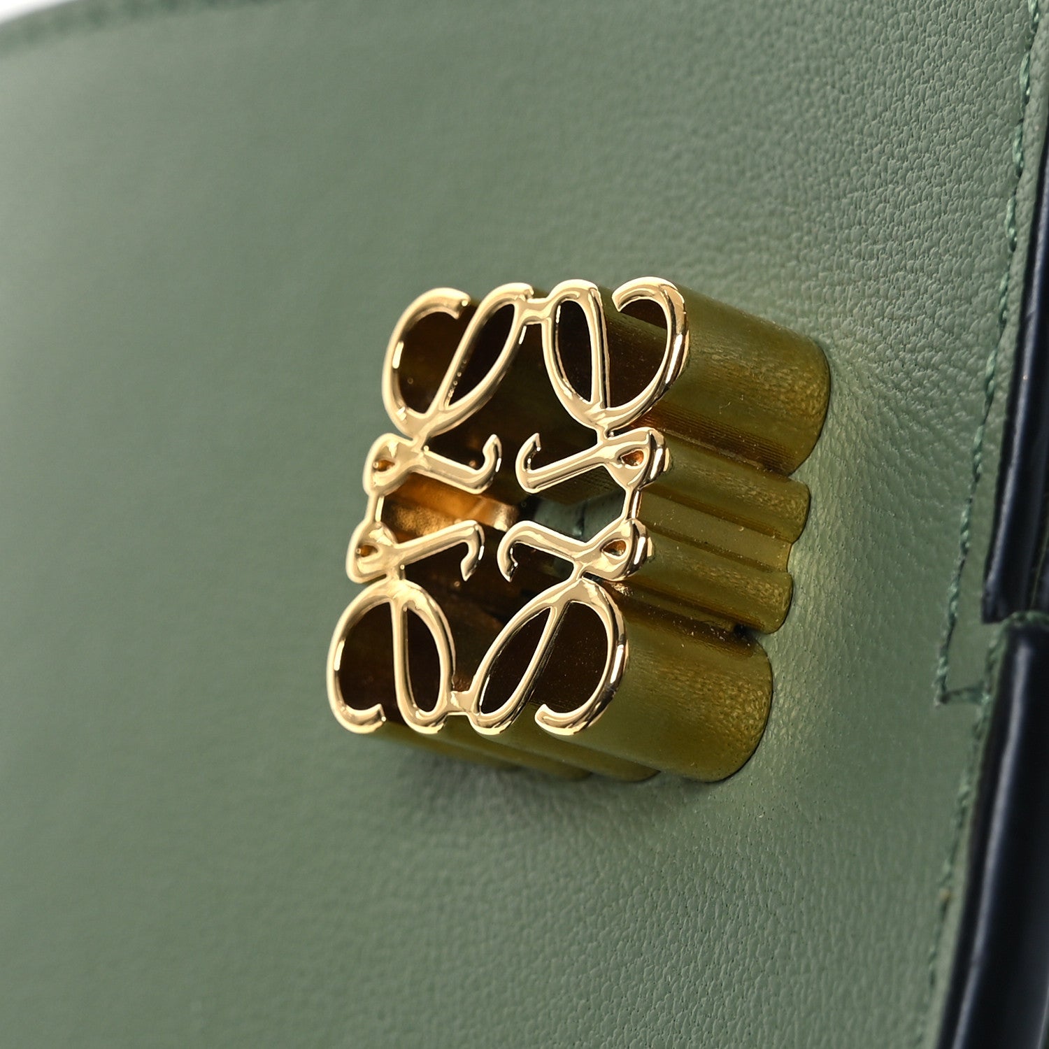 Loewe Smooth Calfskin Dice Pocket Green 12 of 12