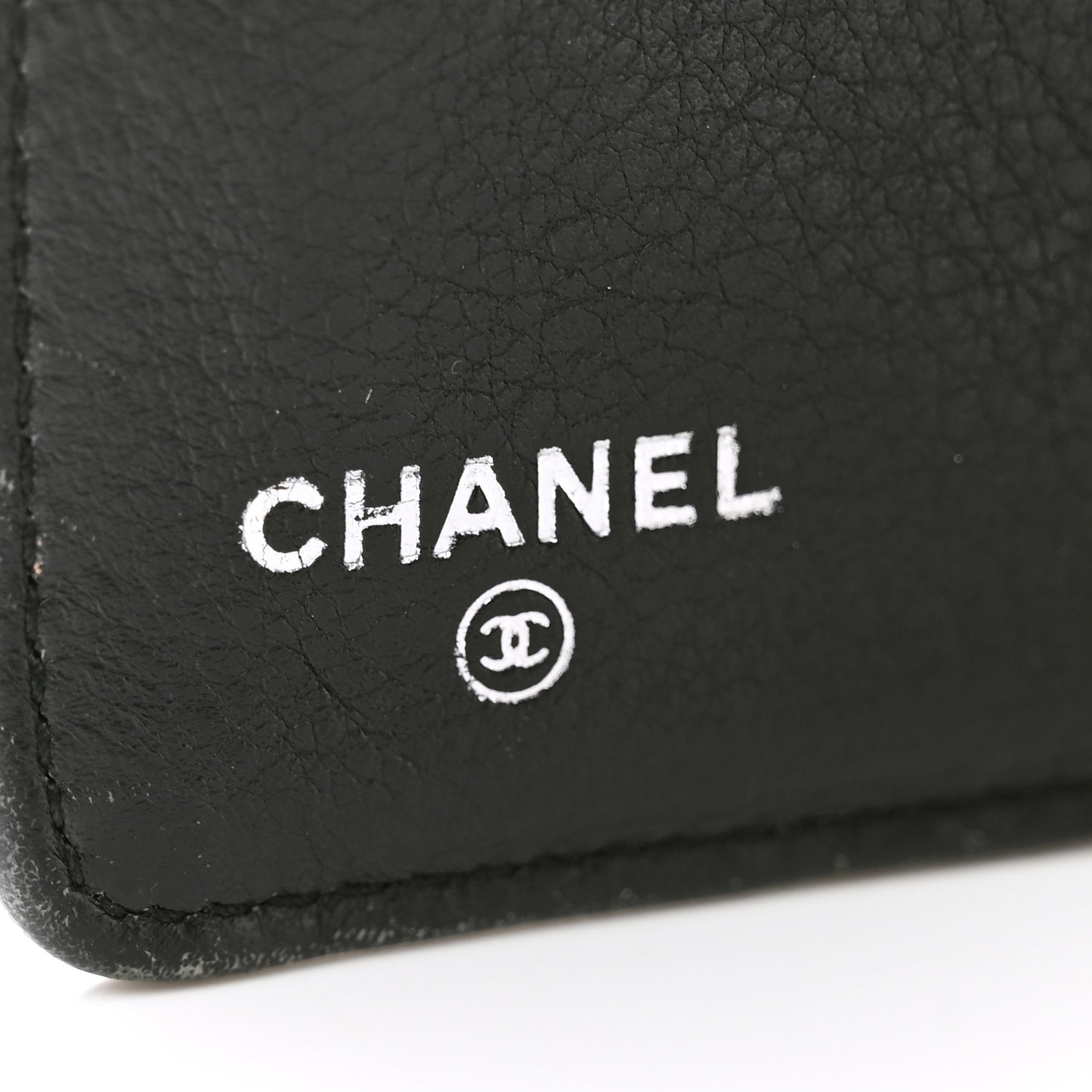 Distressed Caviar Stitched Yen Wallet Black