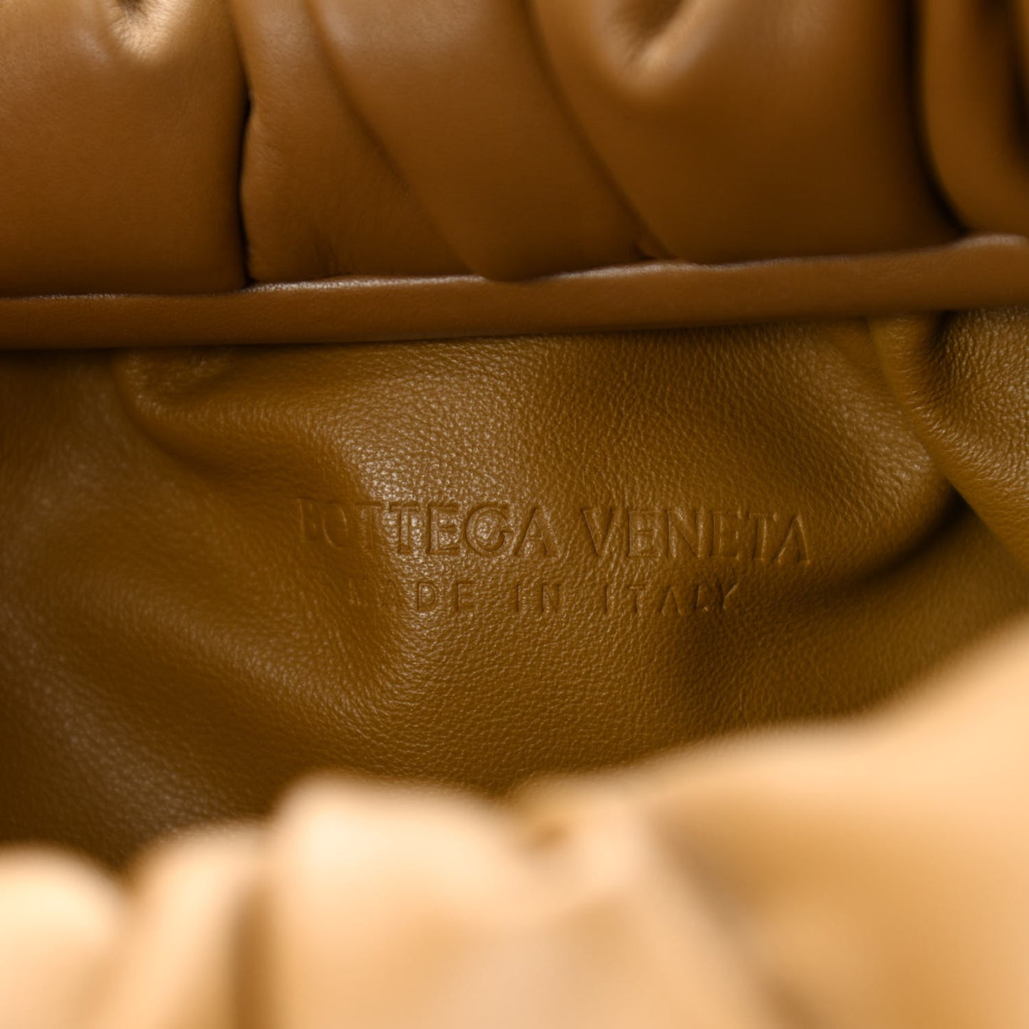 Smooth Butter Calfskin Medium The Shoulder Pouch Moutarde