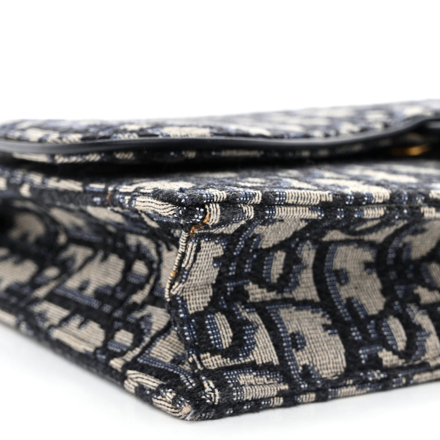 Oblique Saddle Chain Pouch Blue