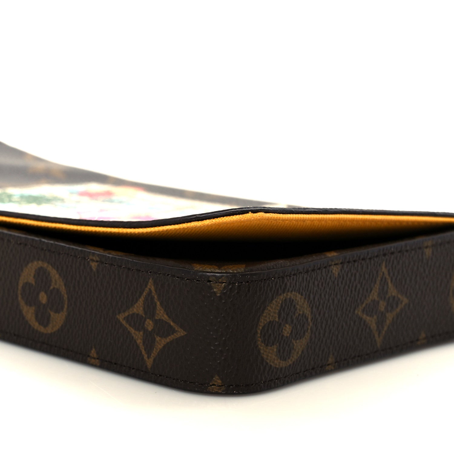 Louis Vuitton Monogram 2022 Christmas Animation New York Soho Pochette Felicie Chain Wallet Yellow 13 of 14