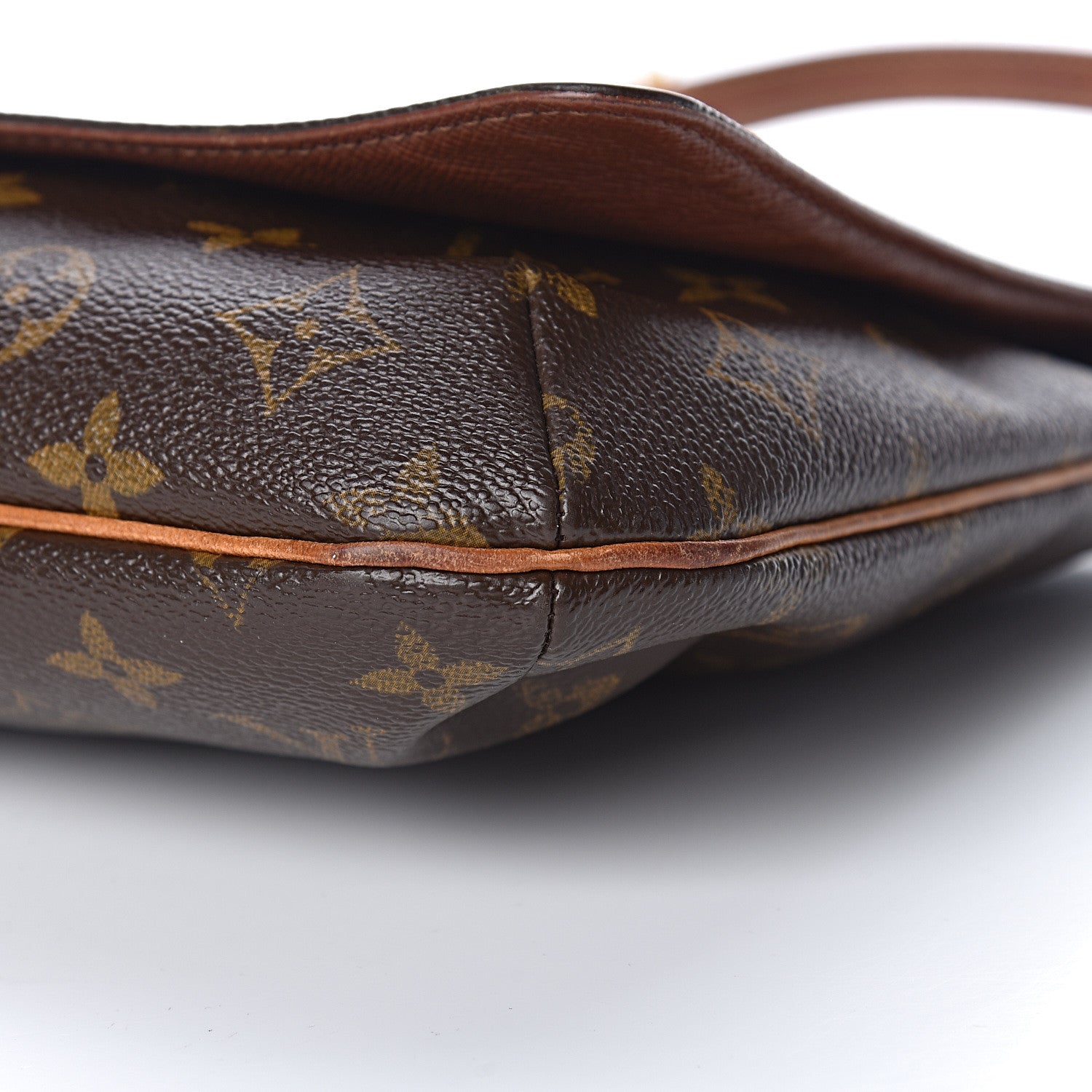 Louis Vuitton Monogram Musette Tango 12 of 13