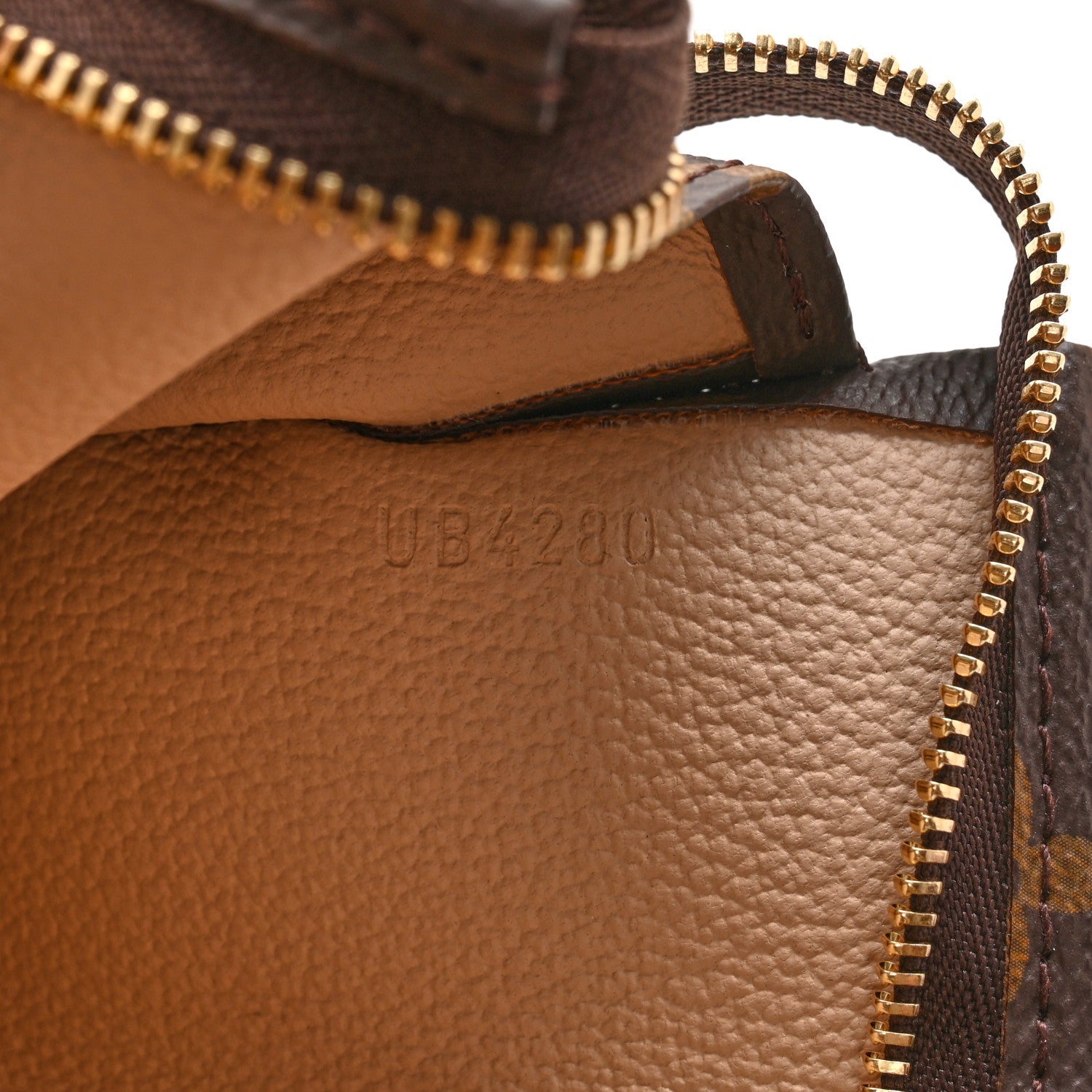 Louis Vuitton Monogram Toiletry Pouch 19 6 of 8