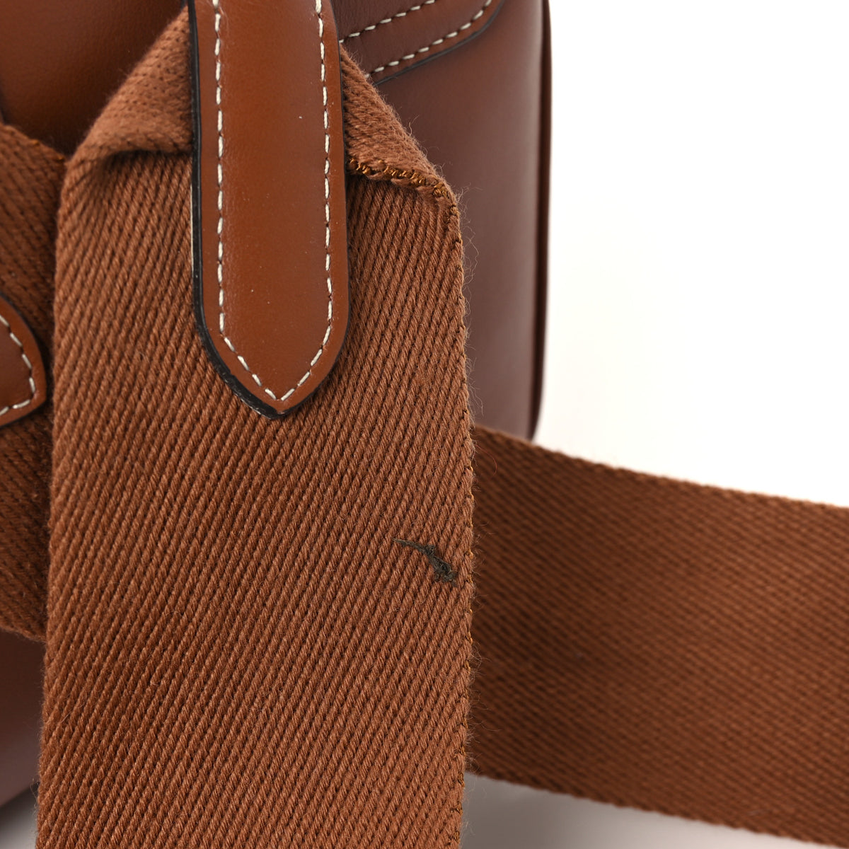 Smooth Calfskin Teen Soft 16 Shoulder Bag Tan