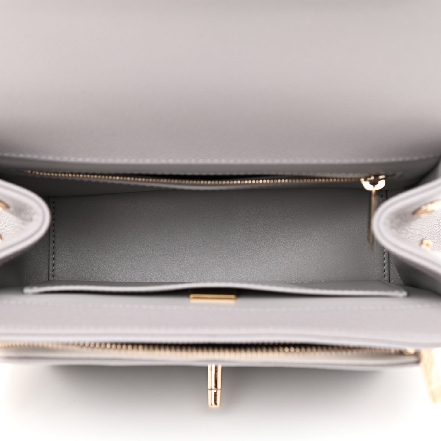Caviar Quilted Medium Business Affinity Flap Grey