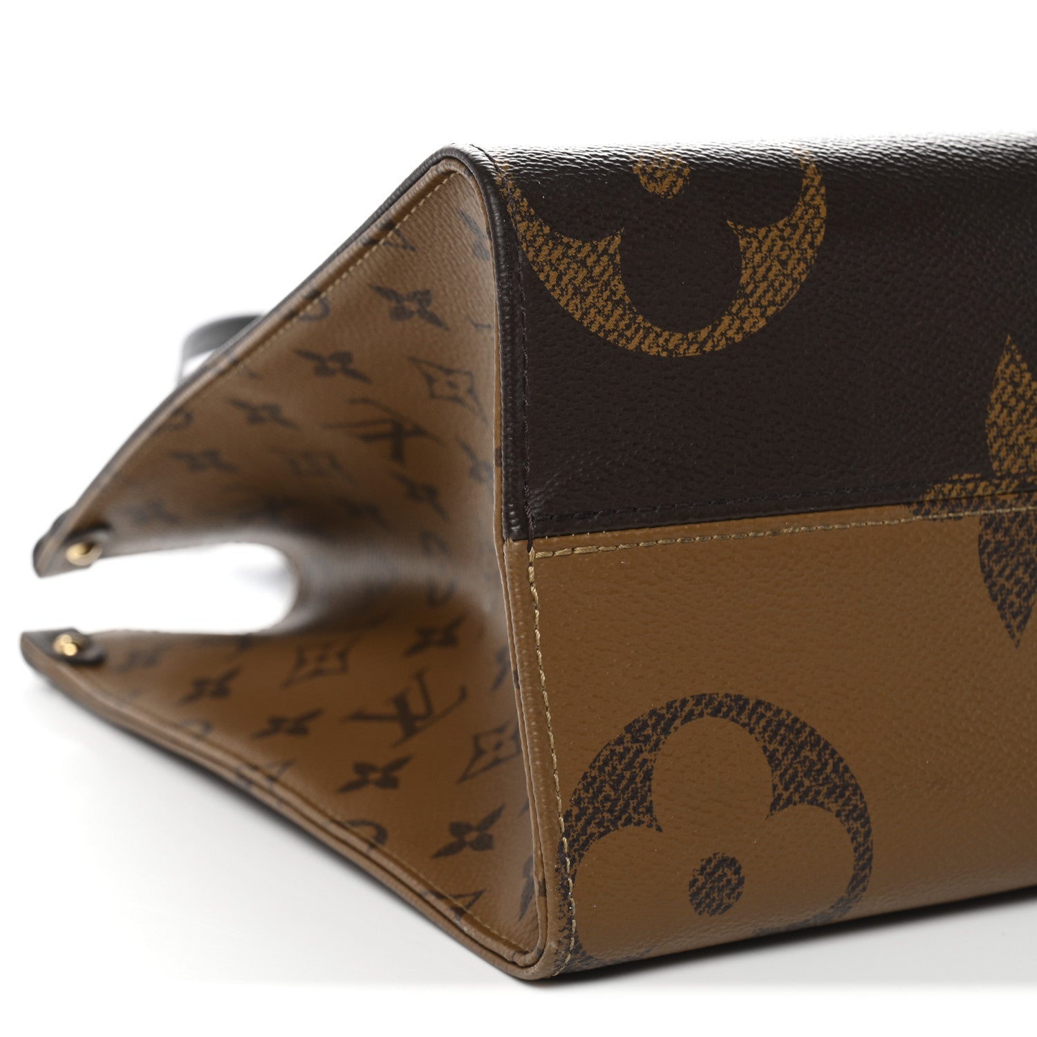 Louis Vuitton Reverse Monogram Giant Onthego MM 8 of 13