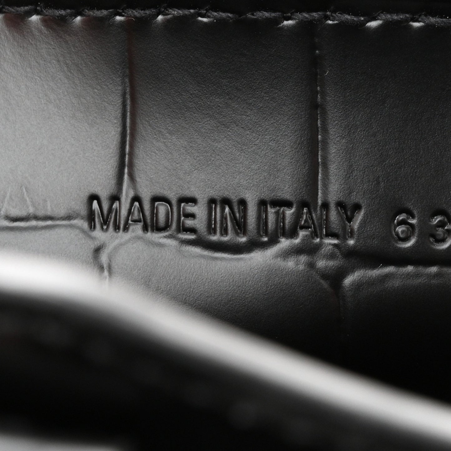 Semi Shiny Calfskin Crocodile Embossed Neo Classic Black Hardware Mini City Black