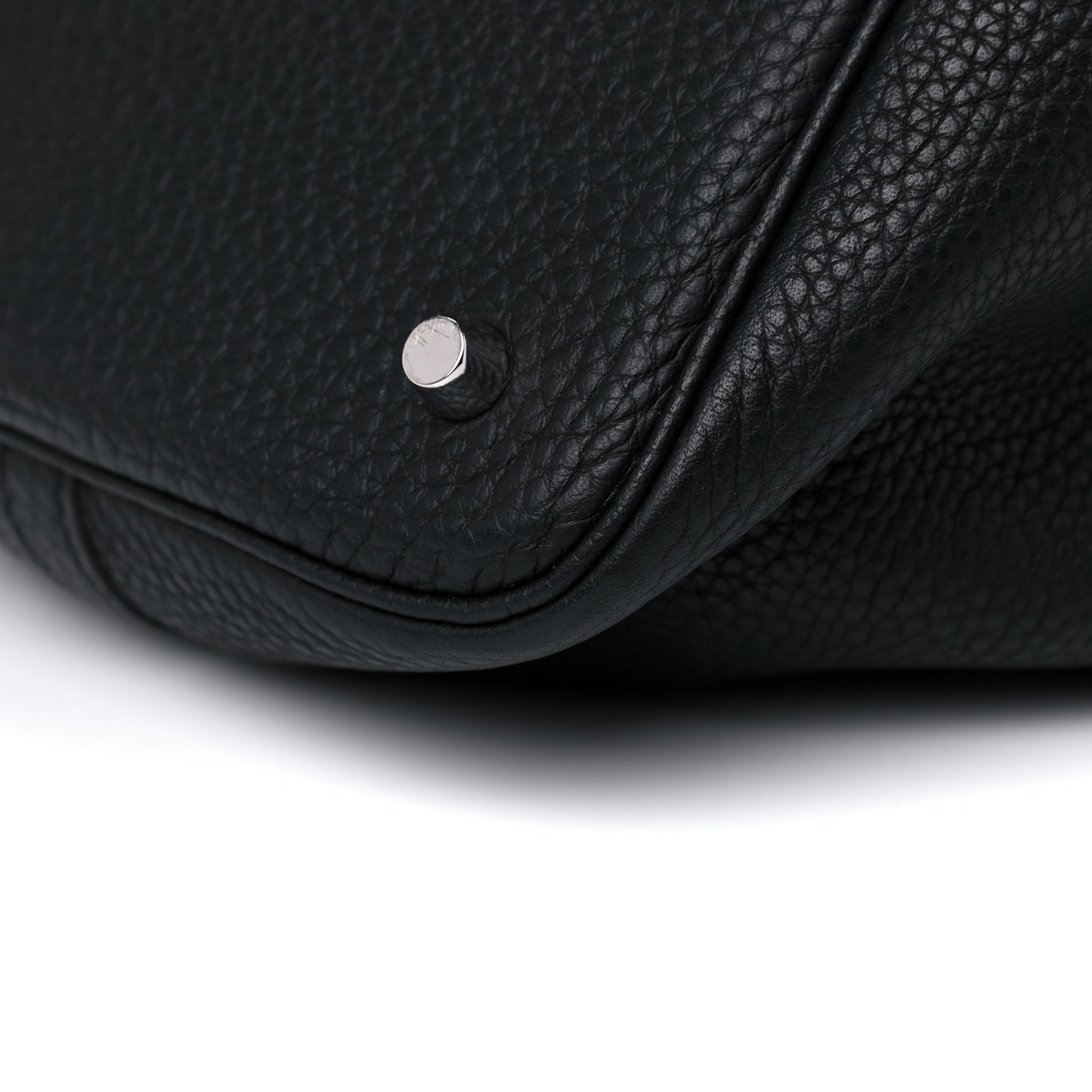 Taurillon Clemence Picotin Lock 22 MM Black