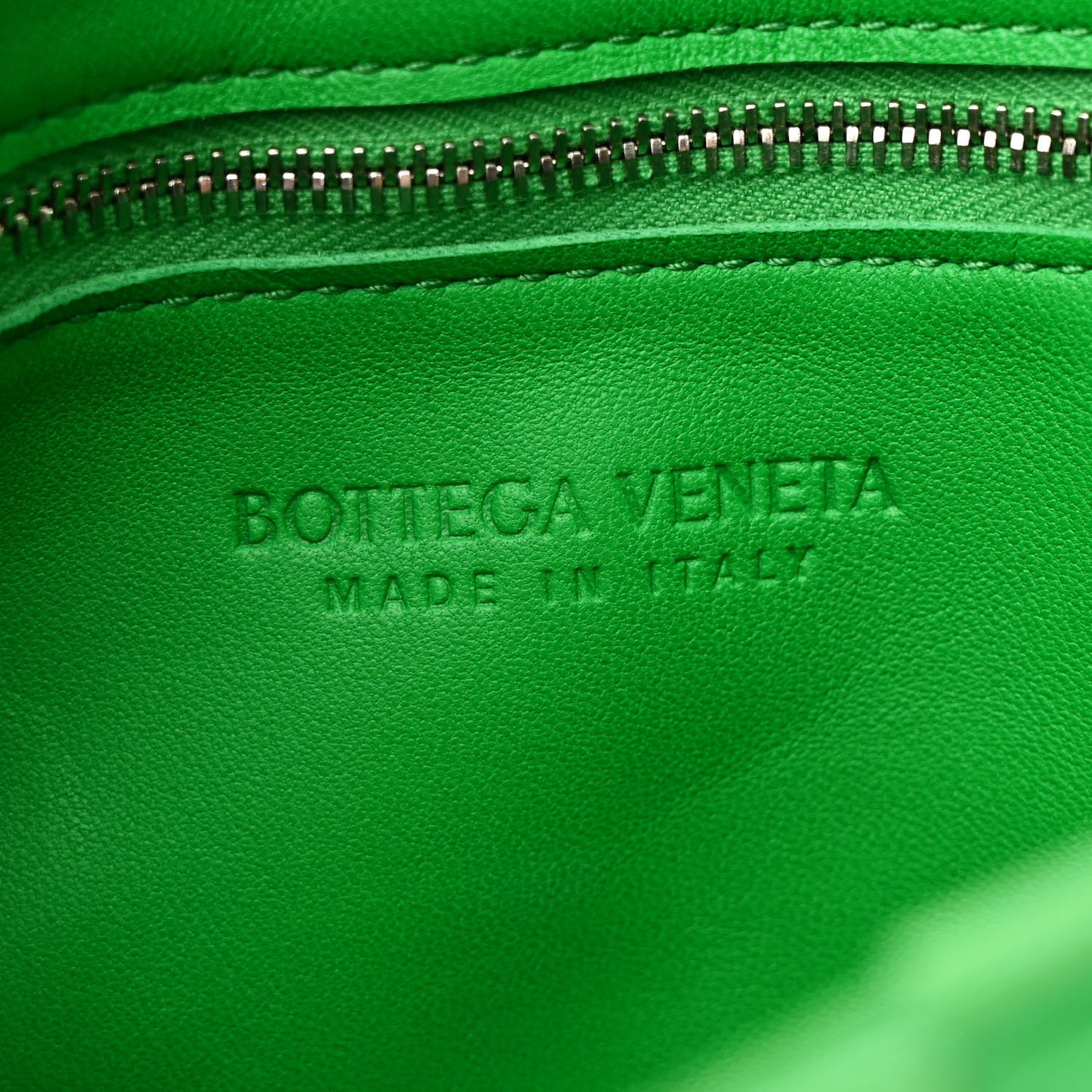 Lambskin Maxi Intrecciato Cassette Crossbody Bag Parakeet