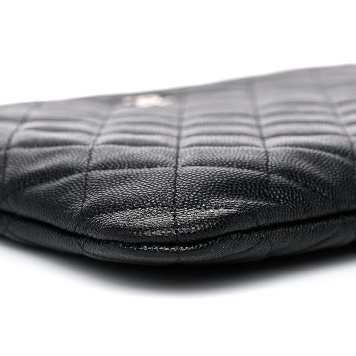 Caviar Quilted Medium Cosmetic Case Black