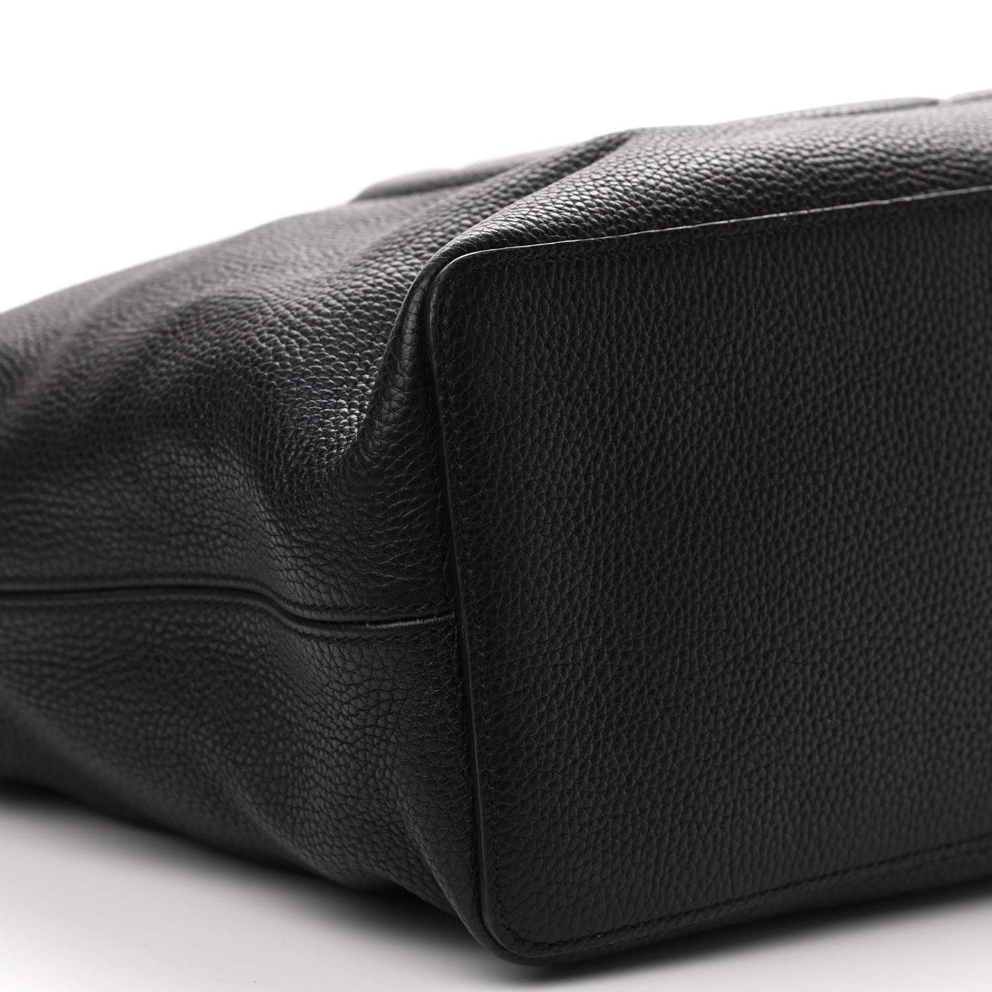 Pebbled Calfskin Large Soho Hobo Black