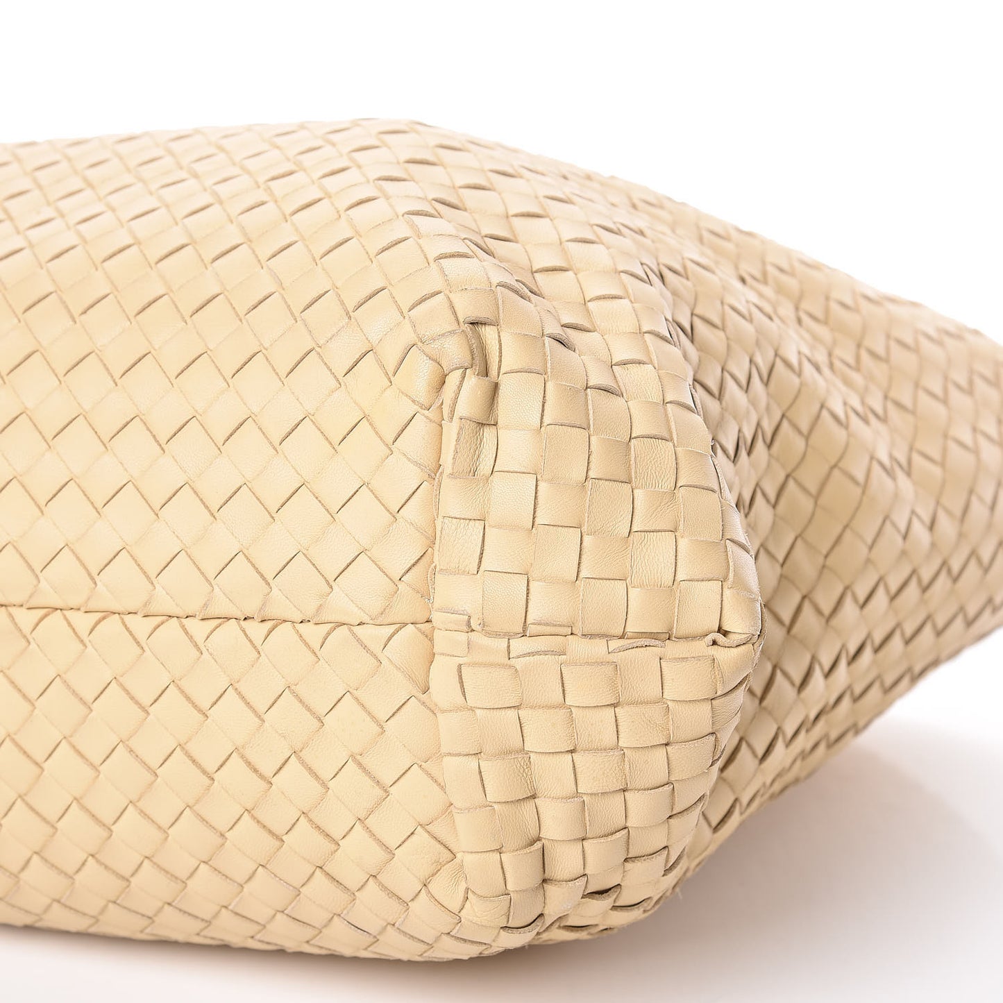 Nappa Intrecciato Large Capri Tote Banane