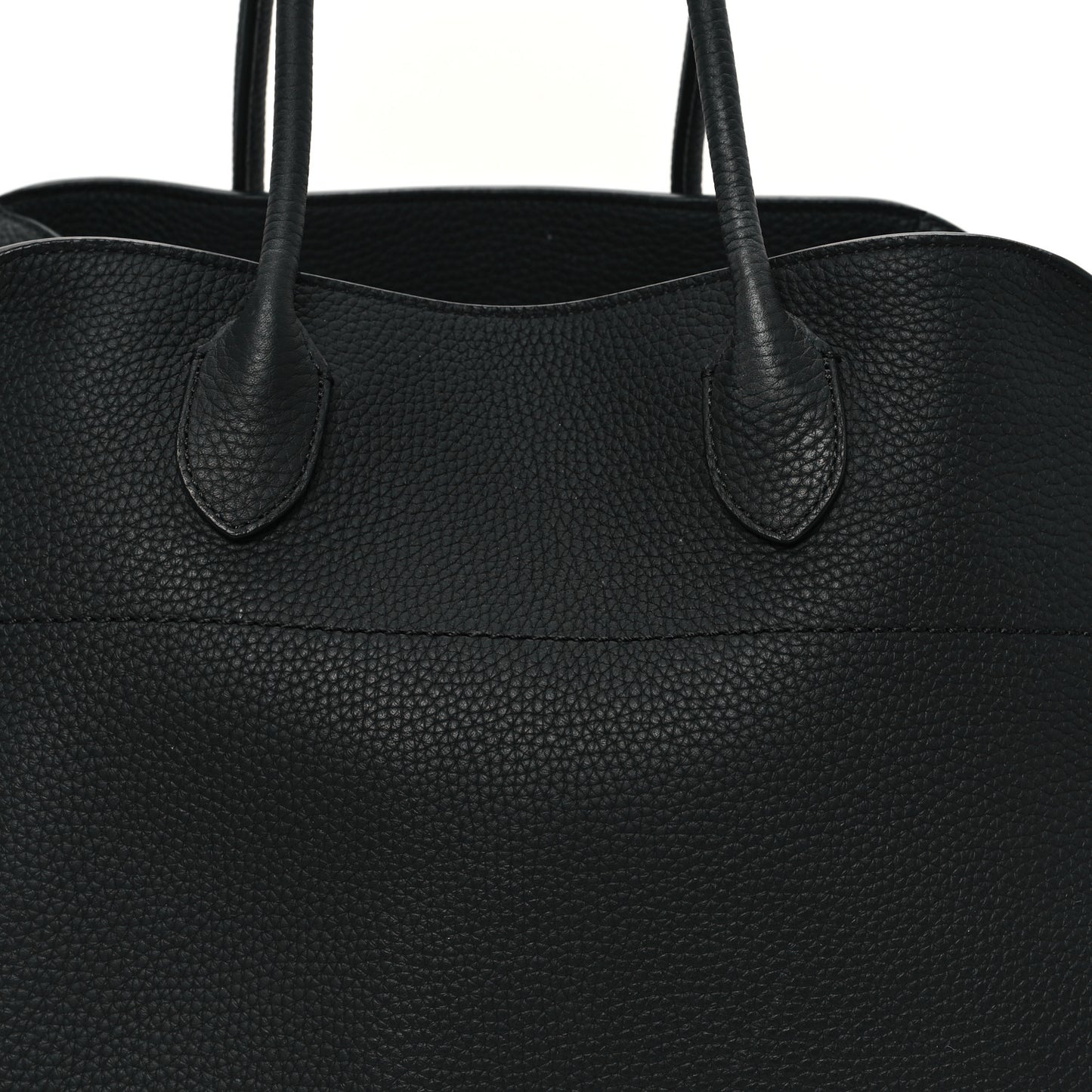 Matte Grained Calfskin Soft Margaux 15 Black