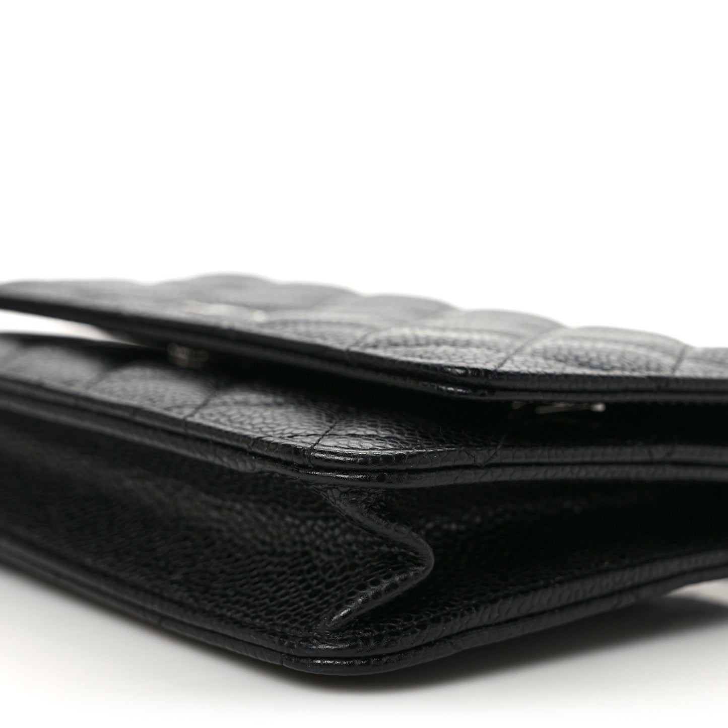 Caviar Quilted Wallet on Chain WOC Black