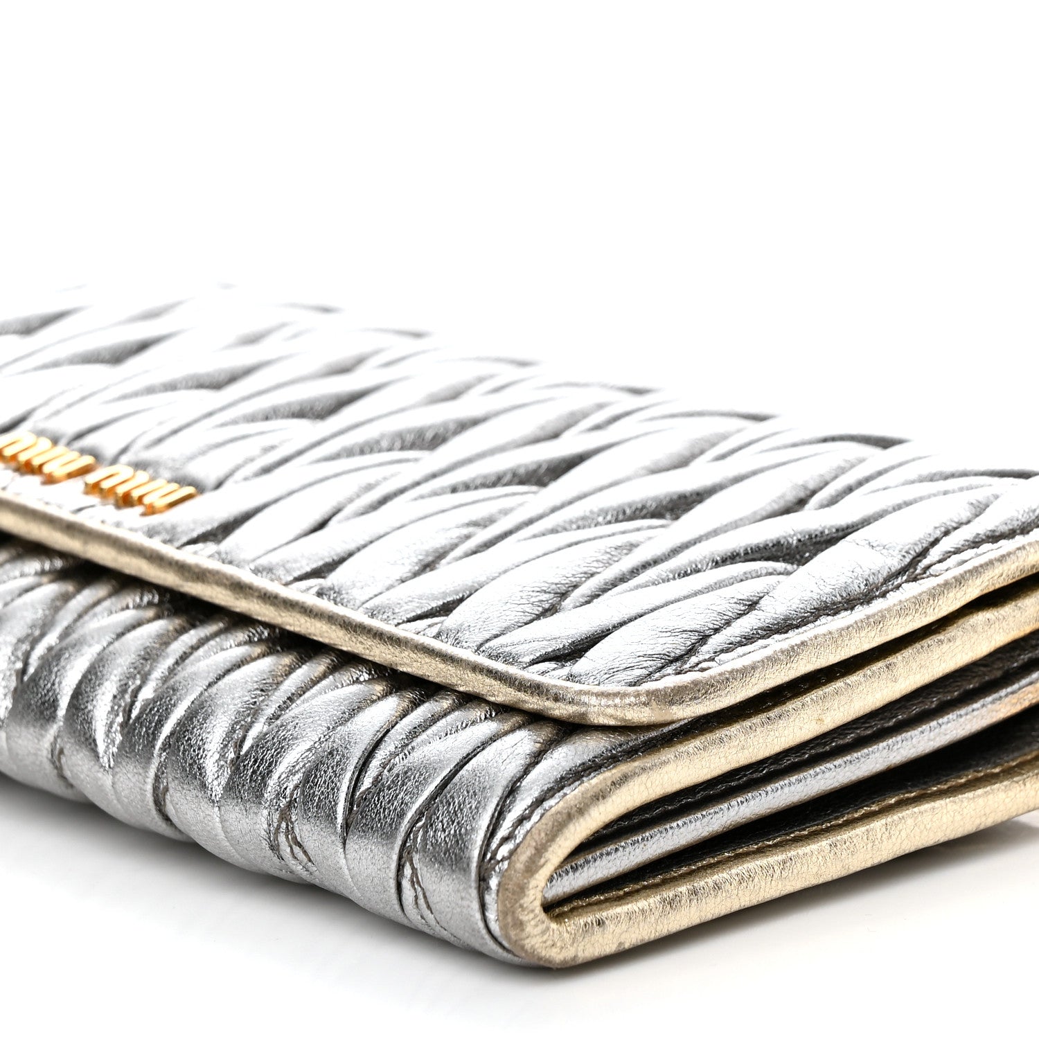 Miu Miu Metallic Nappa Matelasse Wallet On Chain Silver 1310917