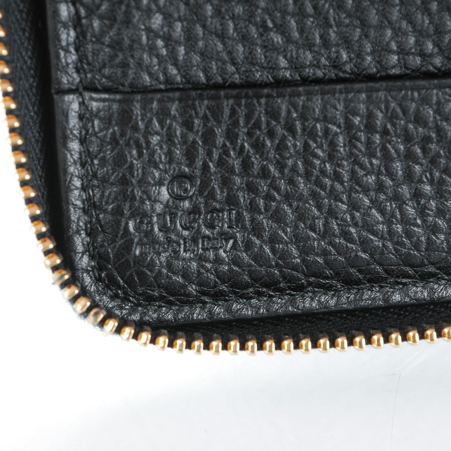 Pebbled Calfskin Medium Soho Zip Around Wallet Black