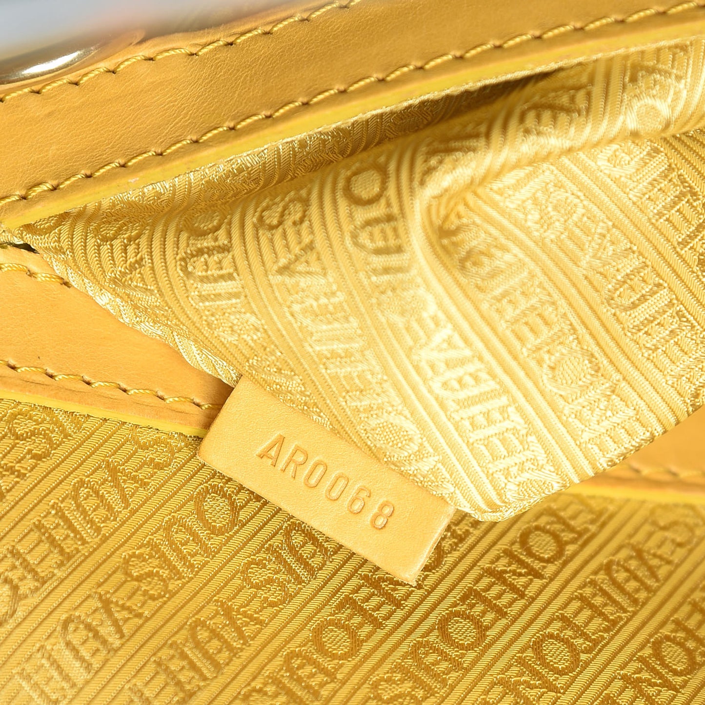 Monogram Pulp Defile Weekender GM Yellow