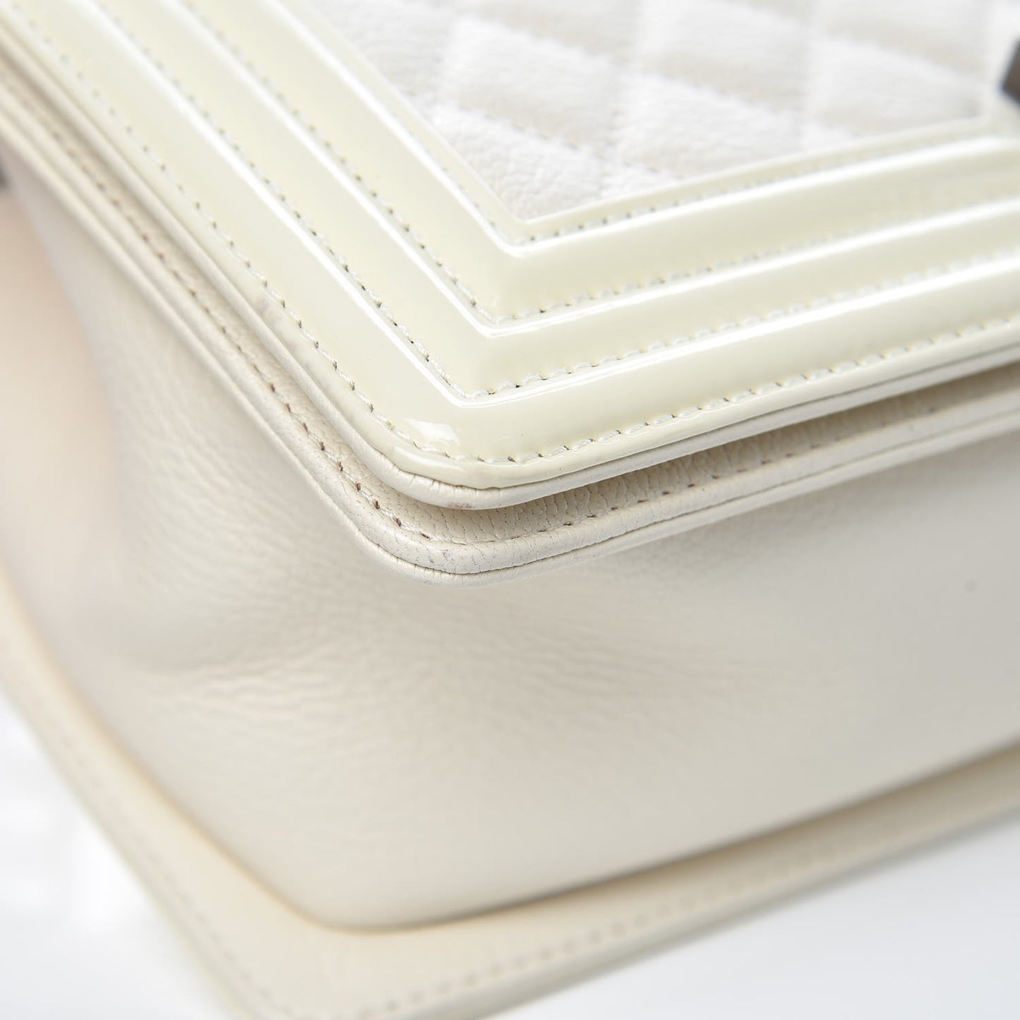 Goatskin Quilted Patent Medium Duo Boy Flap Ecru