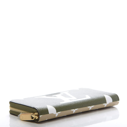 Louis Vuitton Monogram Giant Zippy Wallet Kaki White 4 of 8