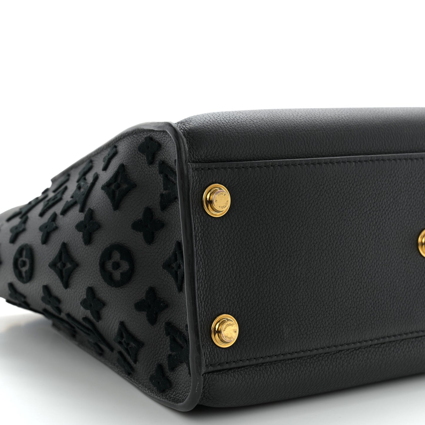 Calfskin Monogram Tufting On My Side Black