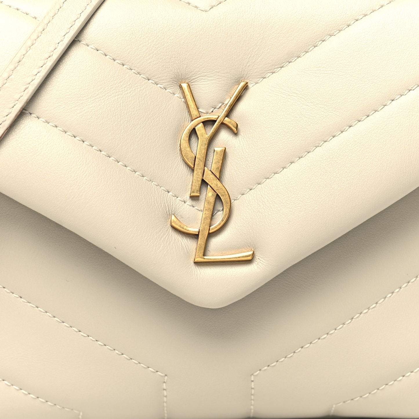 Calfskin Y Quilted Monogram Toy Loulou Crossbody Bag Blanc Vintage