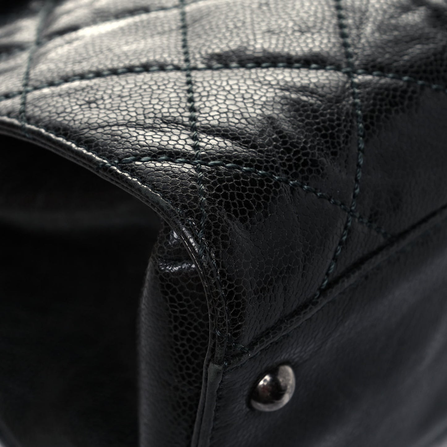 Crumpled Grained Calfskin Quilted CC Crave Tote Black
