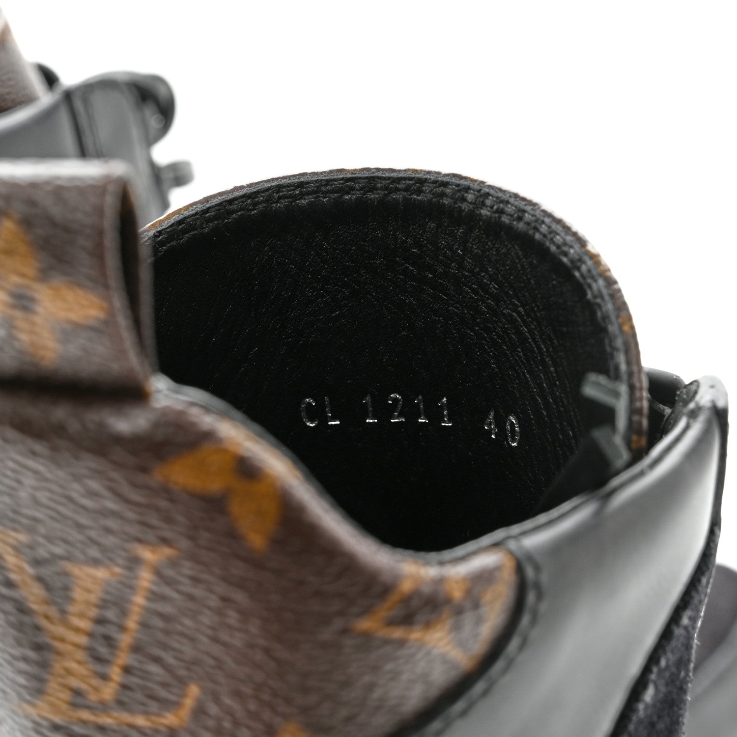 Louis Vuitton Suede Calfskin Monogram Laureate Platform Desert Boots 40 Black 7 of 9