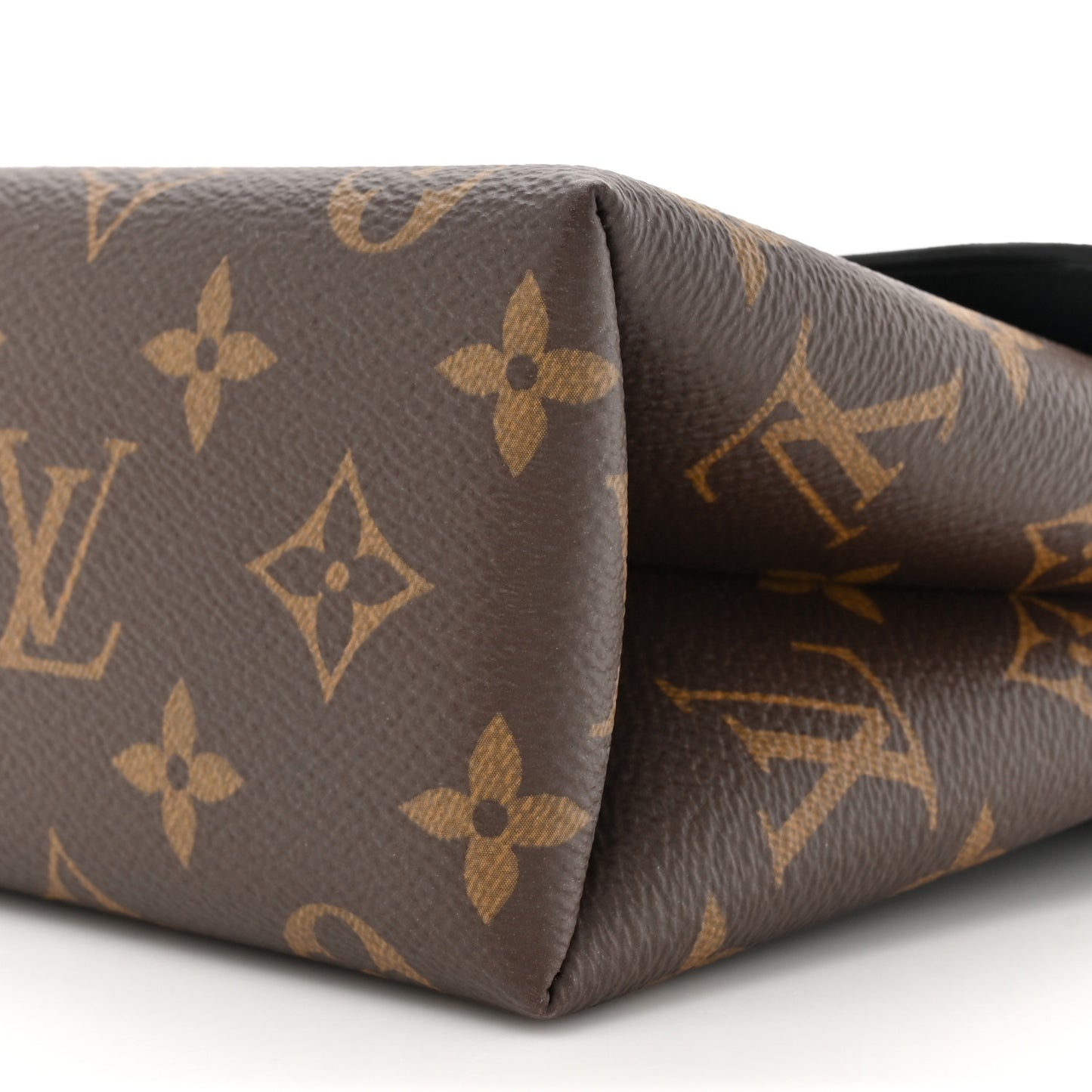 Monogram Locky BB Black