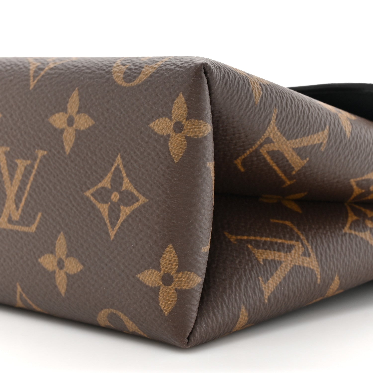 Louis Vuitton Monogram Locky BB Black 9 of 10